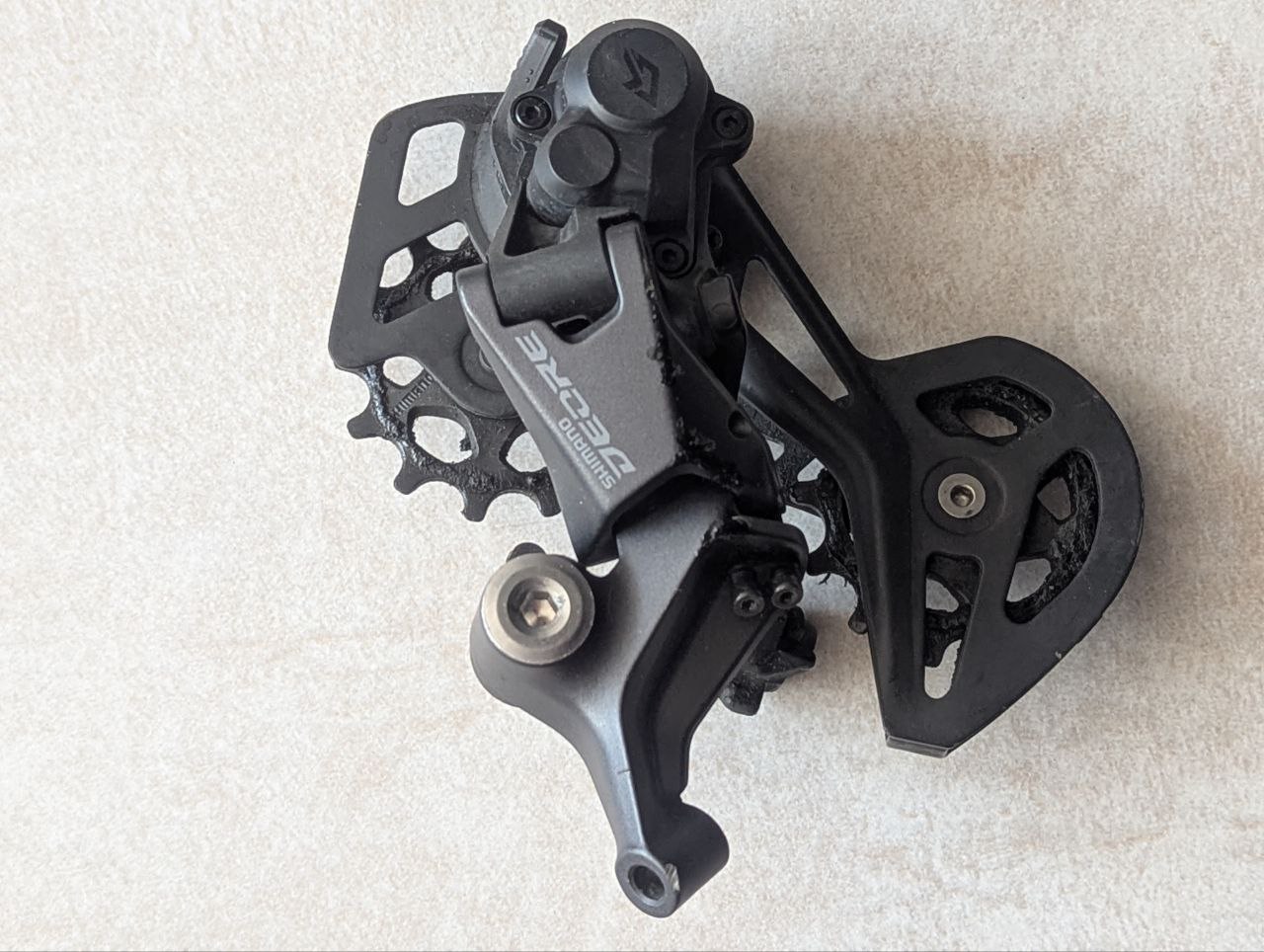 Задній перемикач Shimano Deore RD-M5130