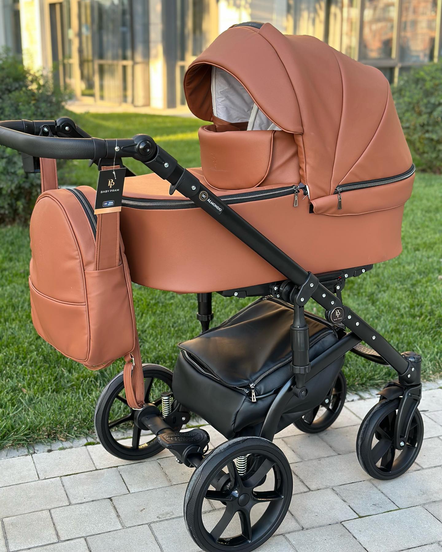 Коляска 2в1 Baby Pram Almondo у кольорі Toffee