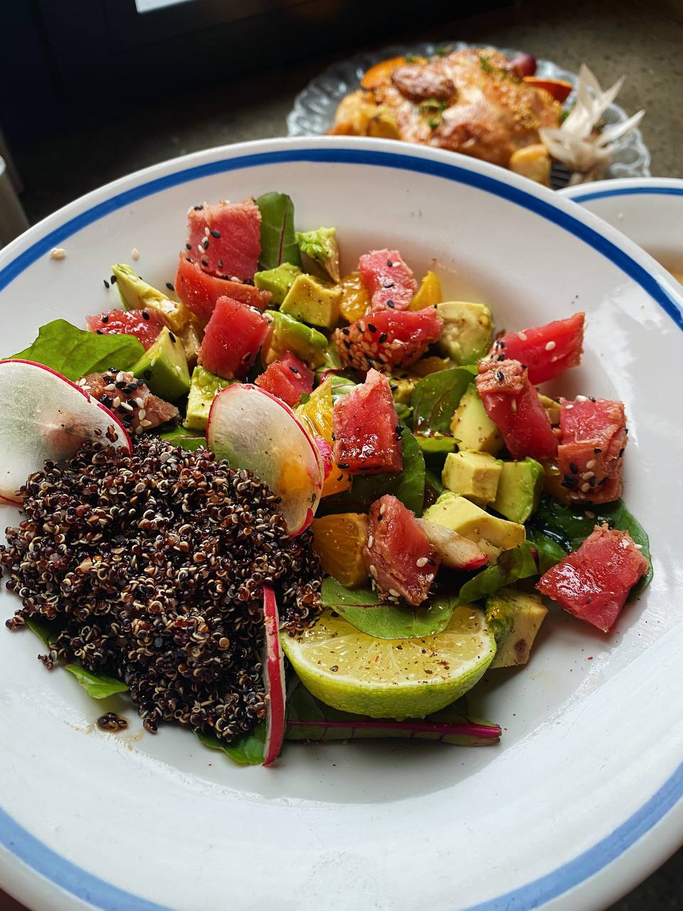 Salad with fresh tuna