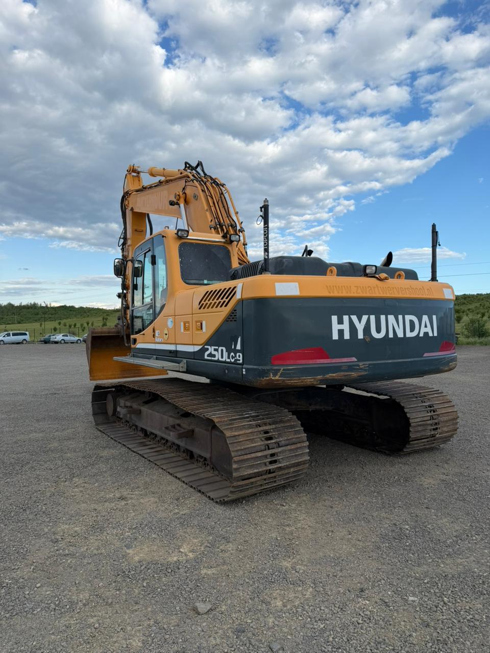 Екскаватор гусеничний | HYUNDAI ROBEX 250 LC-9| 2011 рік | 