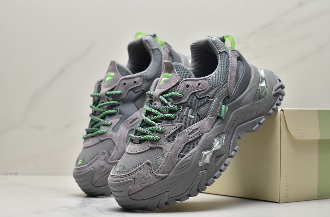 FILA women's height-increasing sneakers