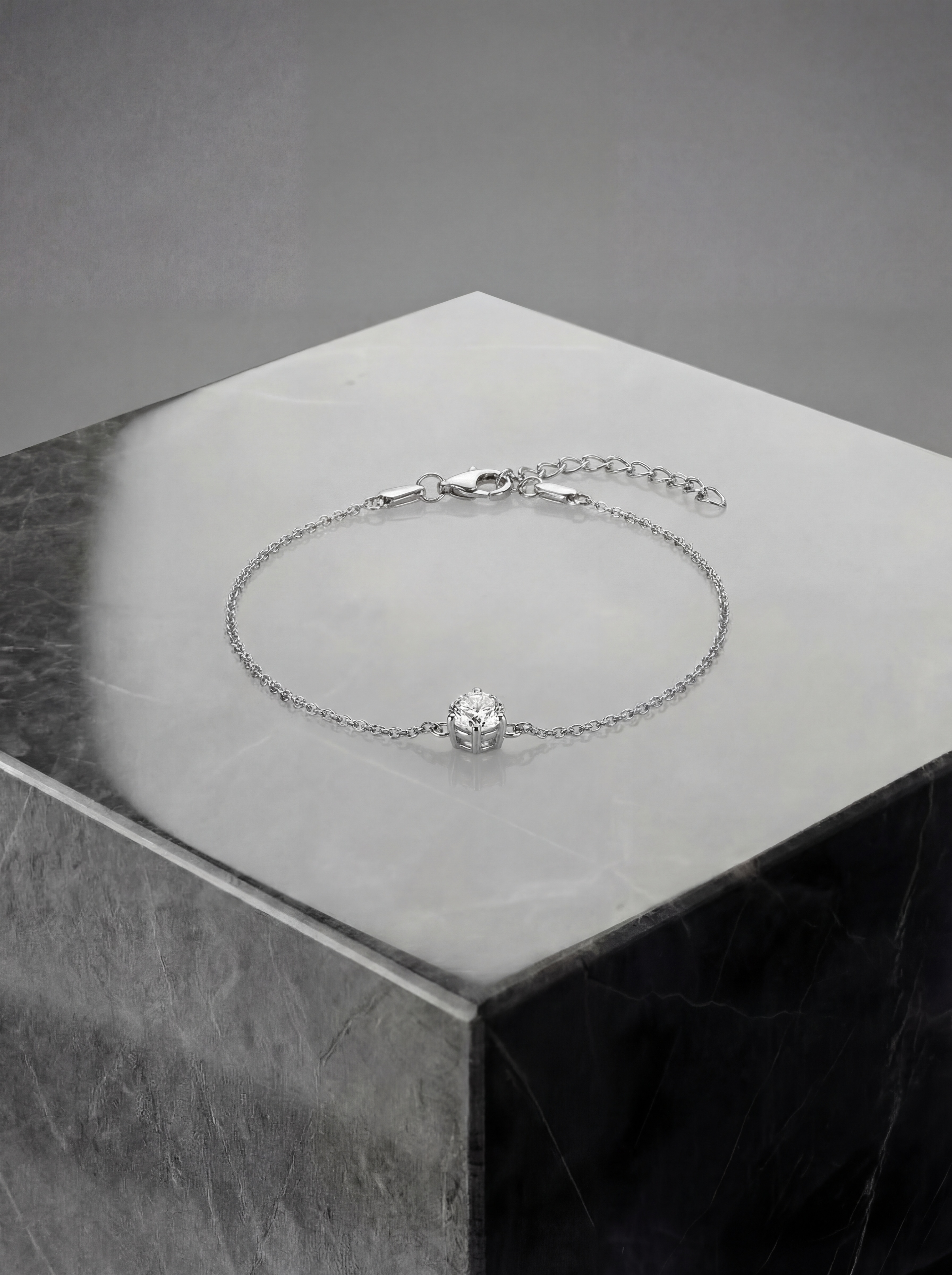 Браслет тоненький з мусанітом