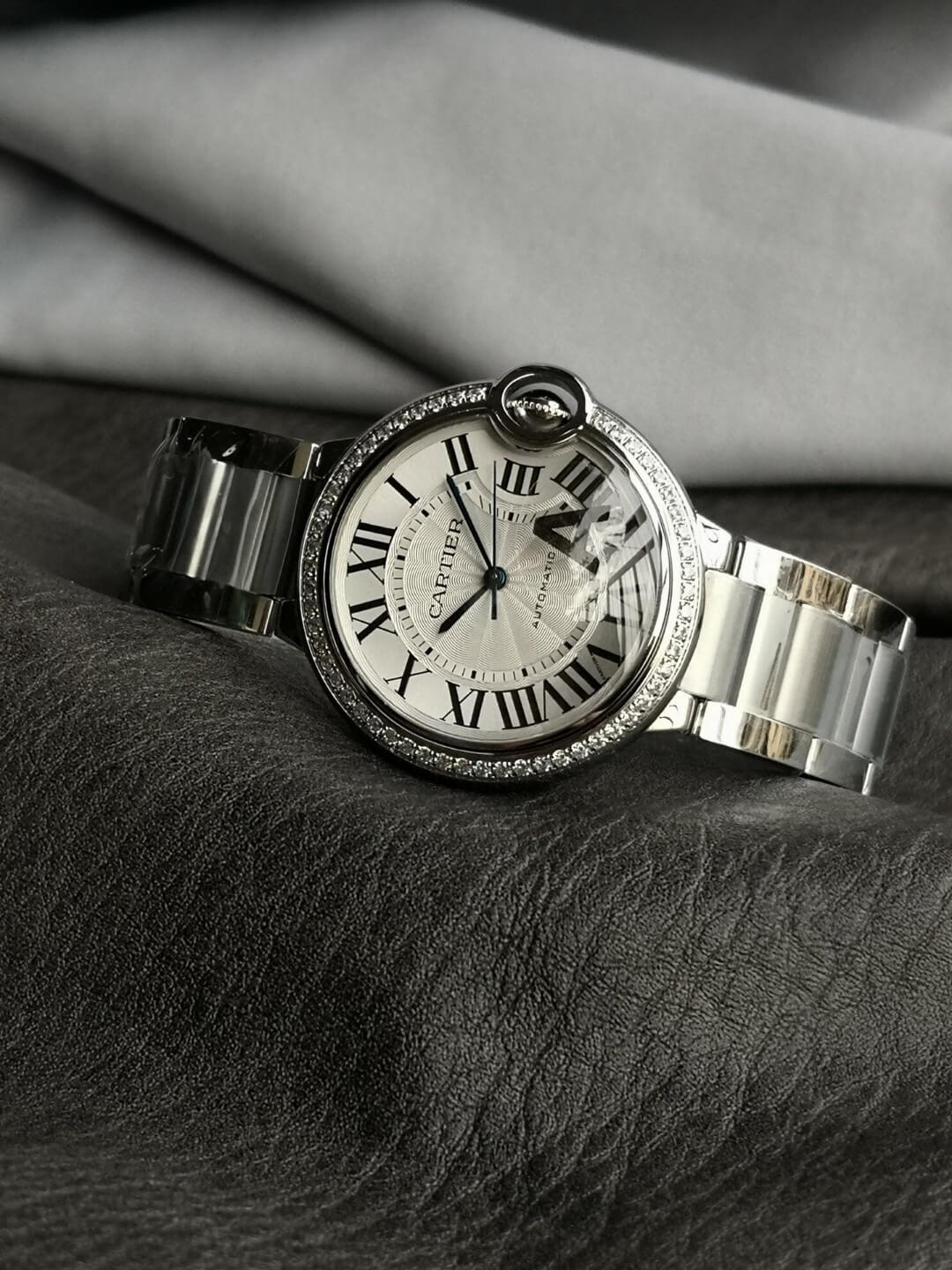 Cartier годинник