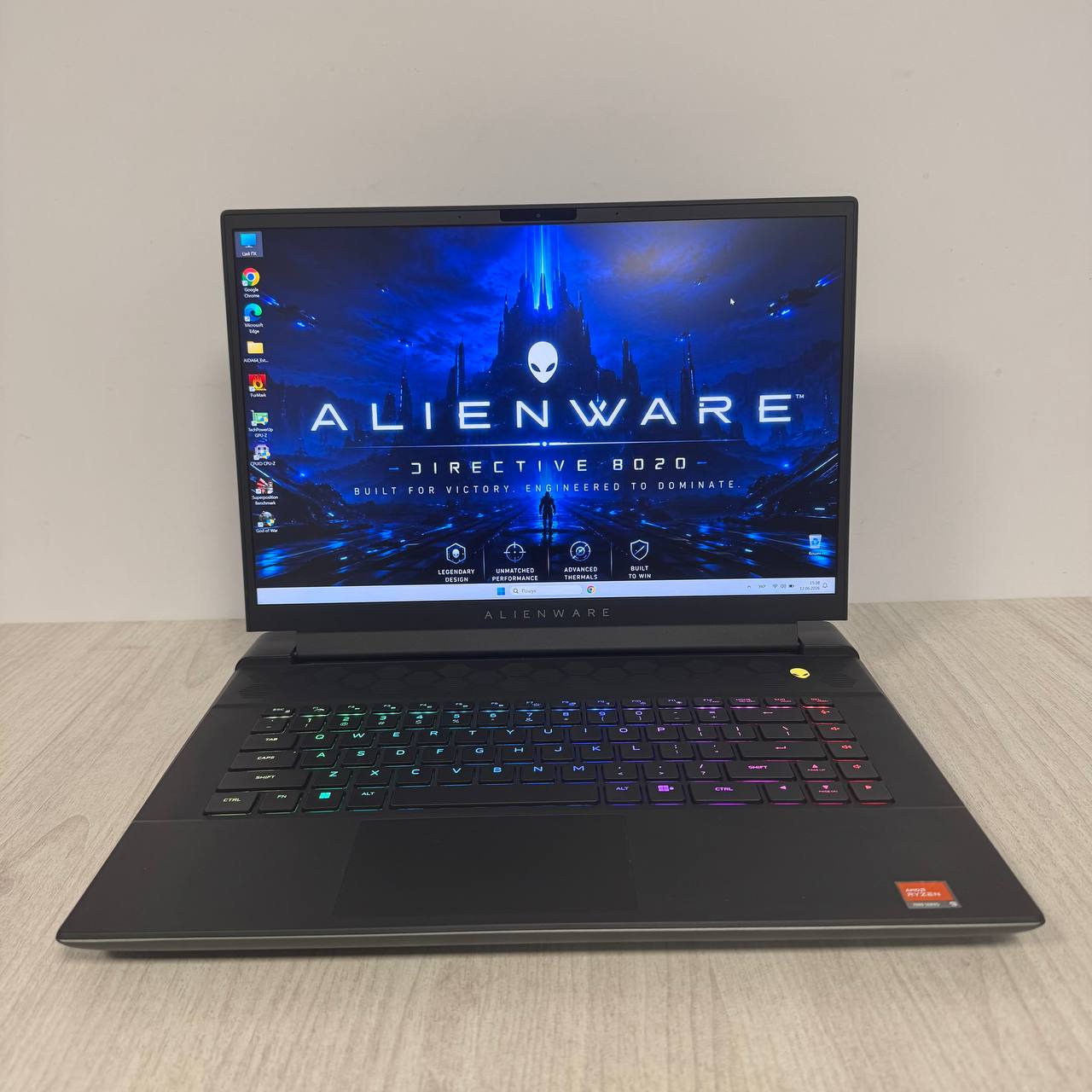 Dell Alienware m16 R1 BOX