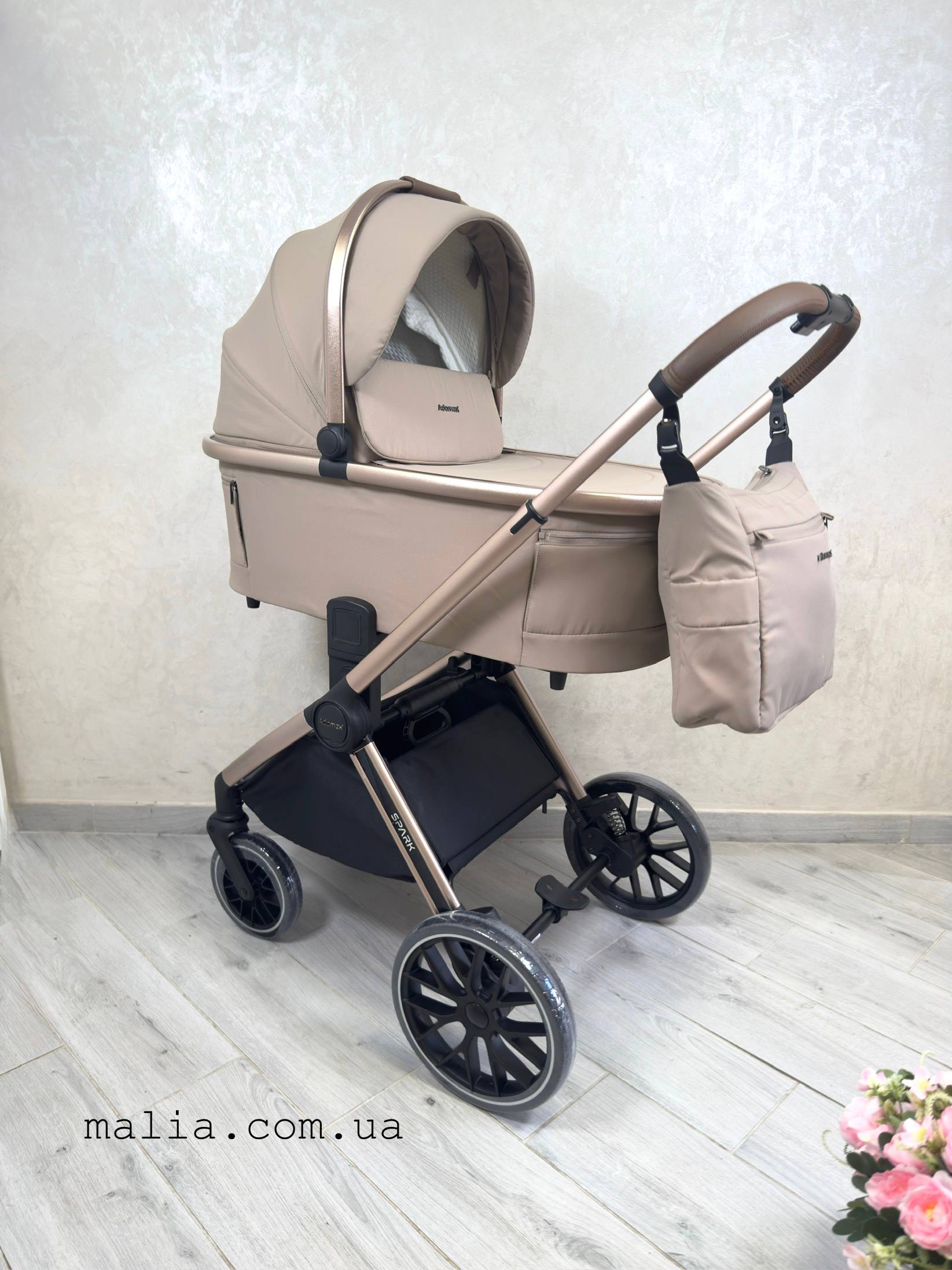 Коляска 2 в 1 Adamex Spark 2 Champagne Latte