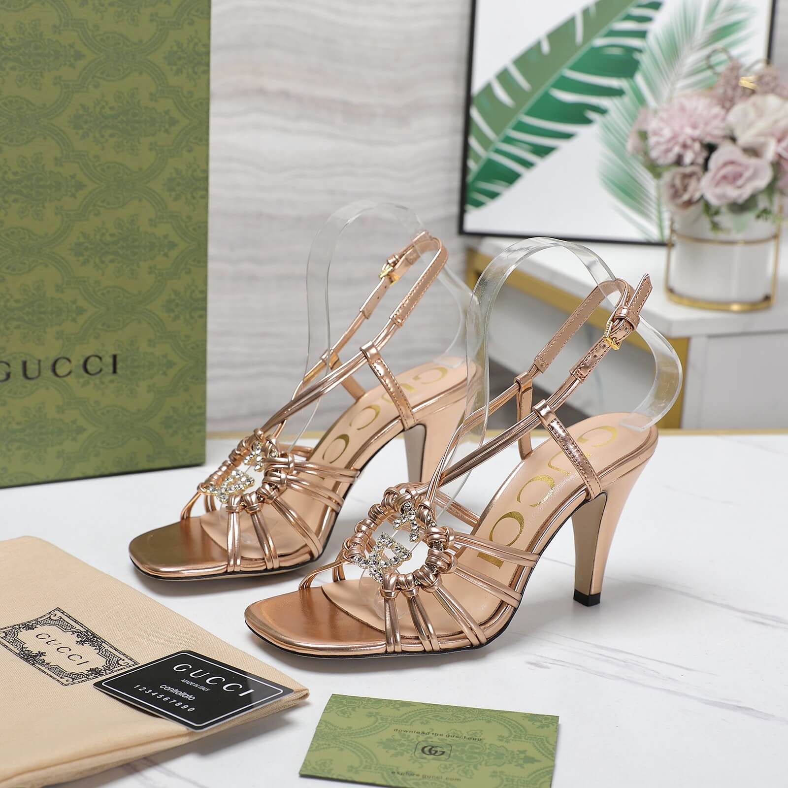 Gucci босоніжки