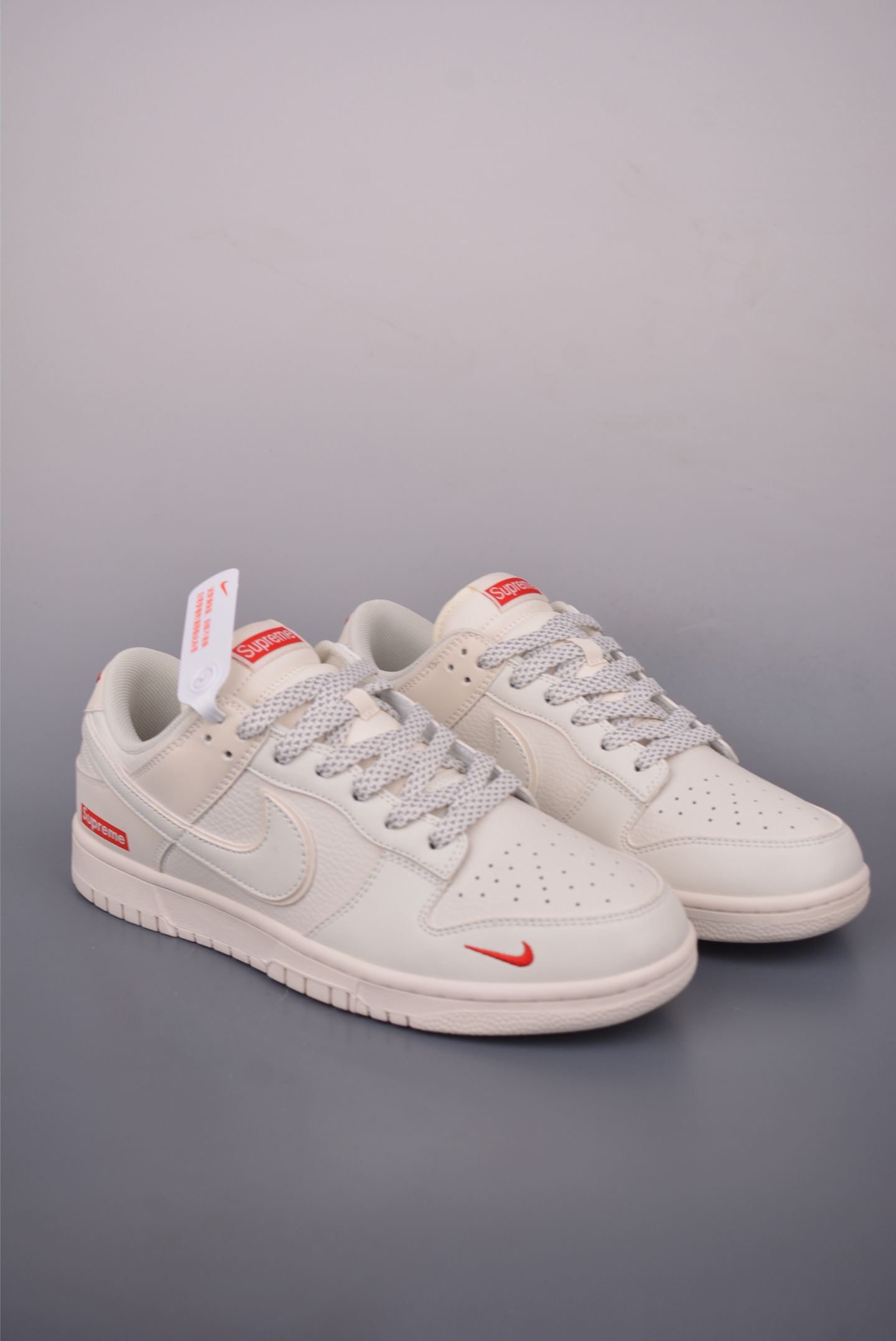 Nike SB Dunk Low CS1688-109