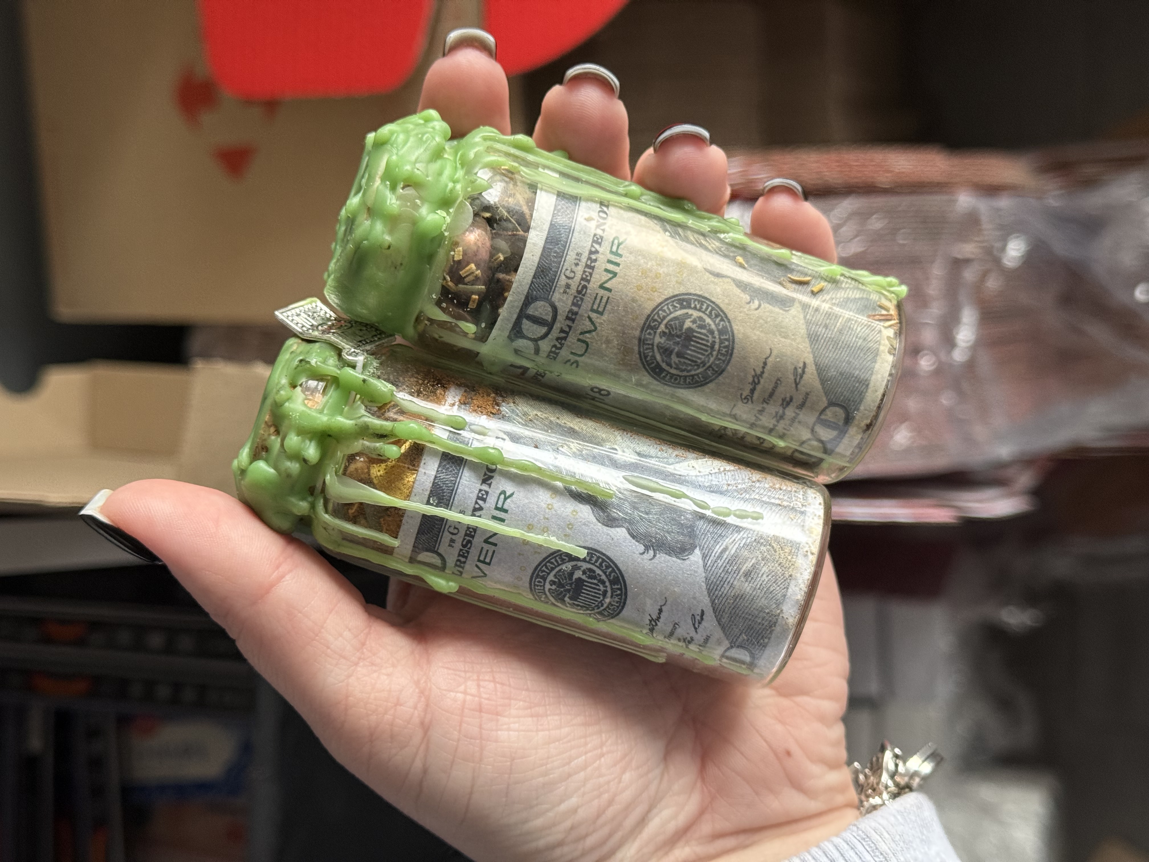 Відьмина бутилочка «Фінанси» з купюрою