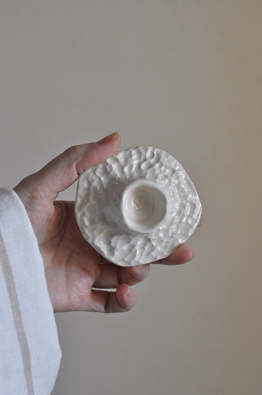 керамічний свічник - білий