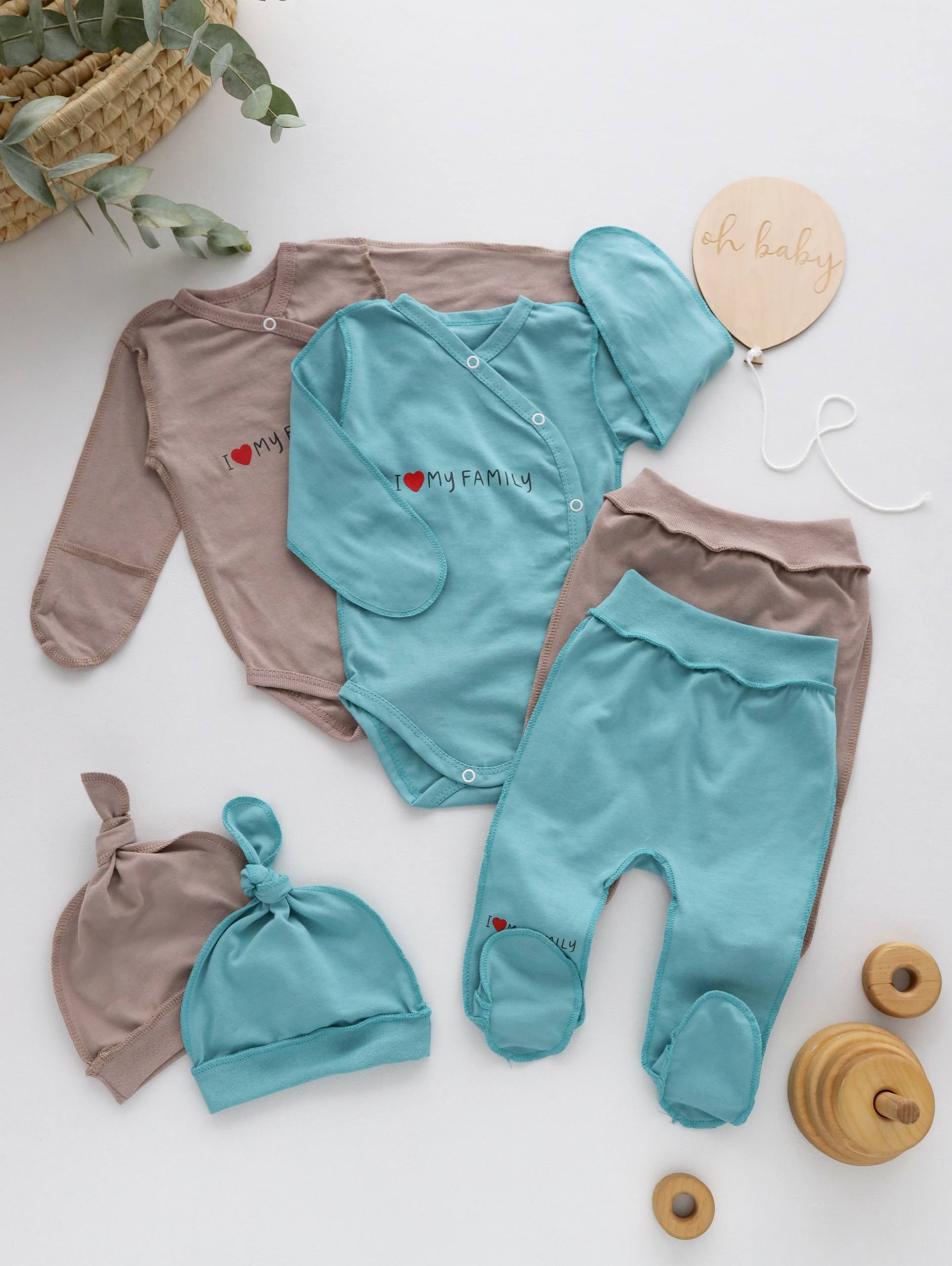 Комплект дитячий для новонароджених малюків боді + повзунки + шапочка-вузлик  (розмір 56, 62)