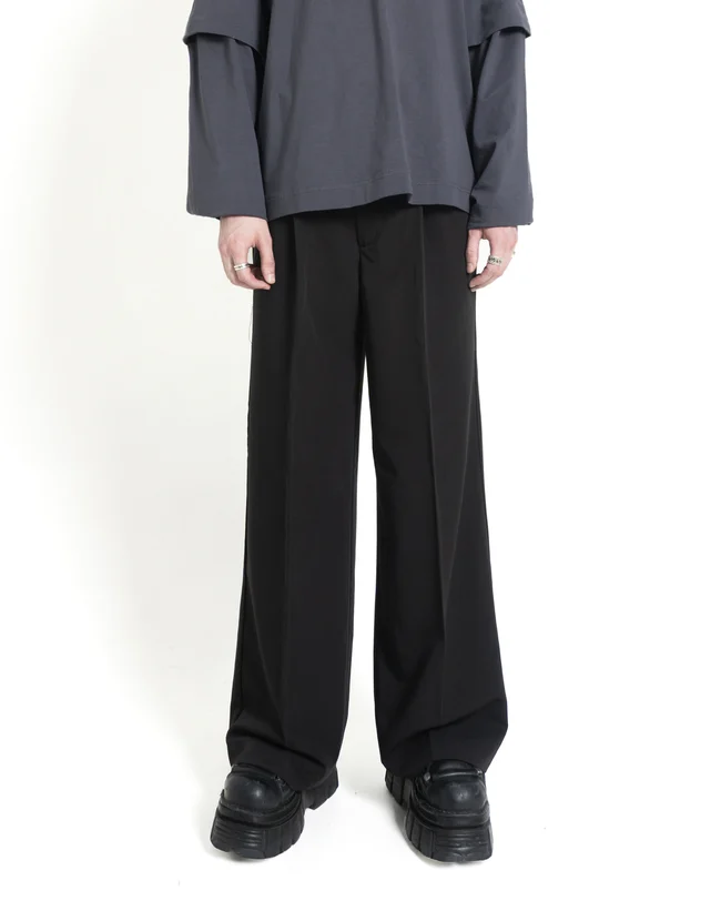 Loose fit pants