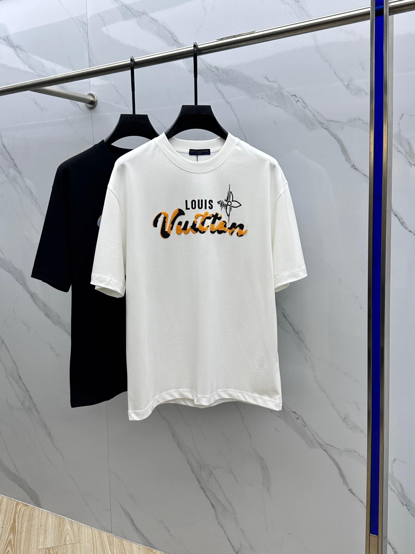 Louis Vuitton футболка