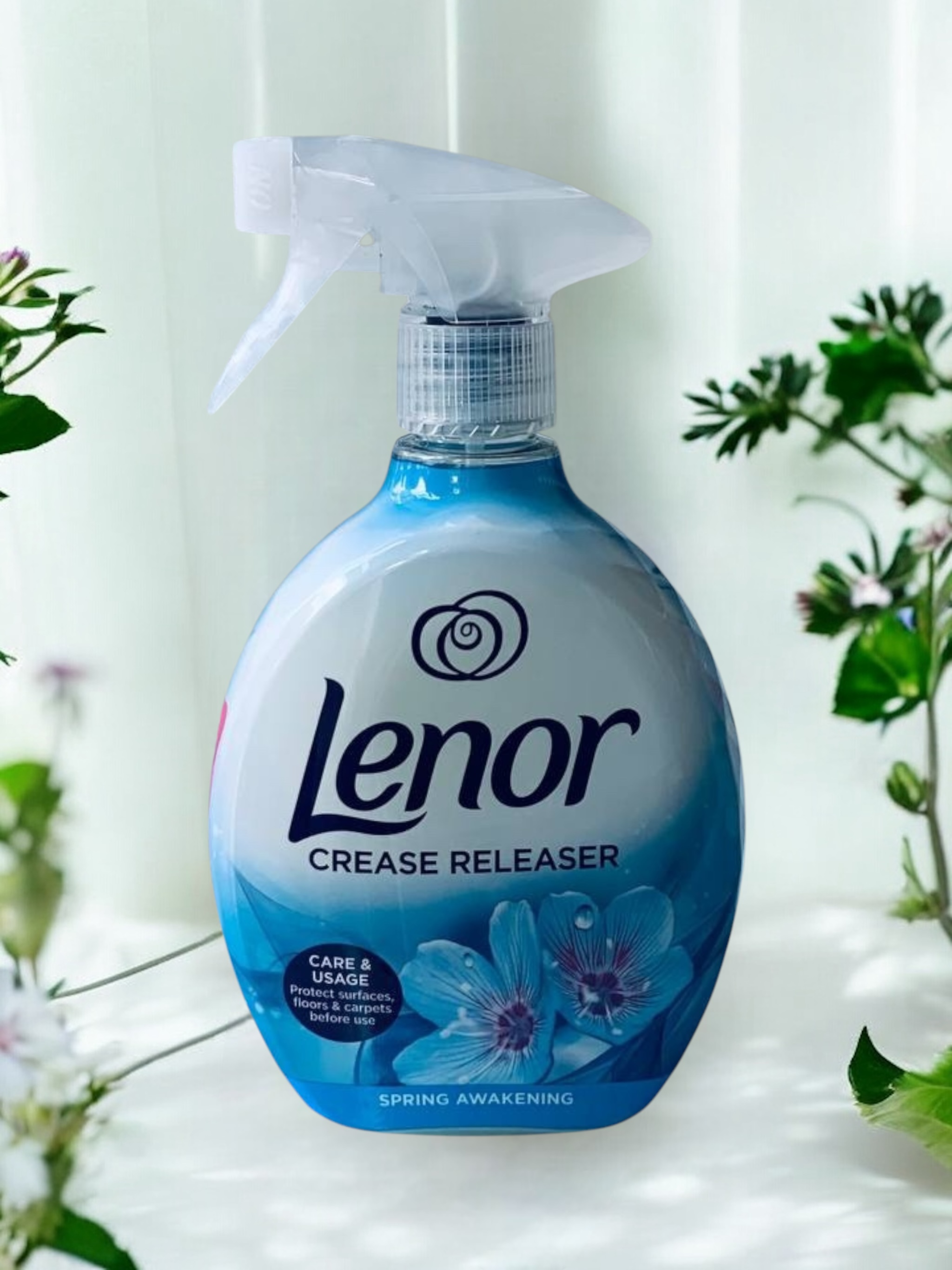 Lenor Спрей для розгладження складок на одязі Весняне пробудження