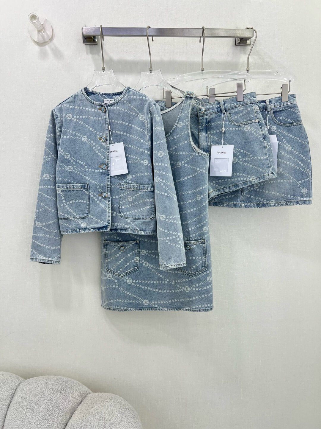 Chanel костюм