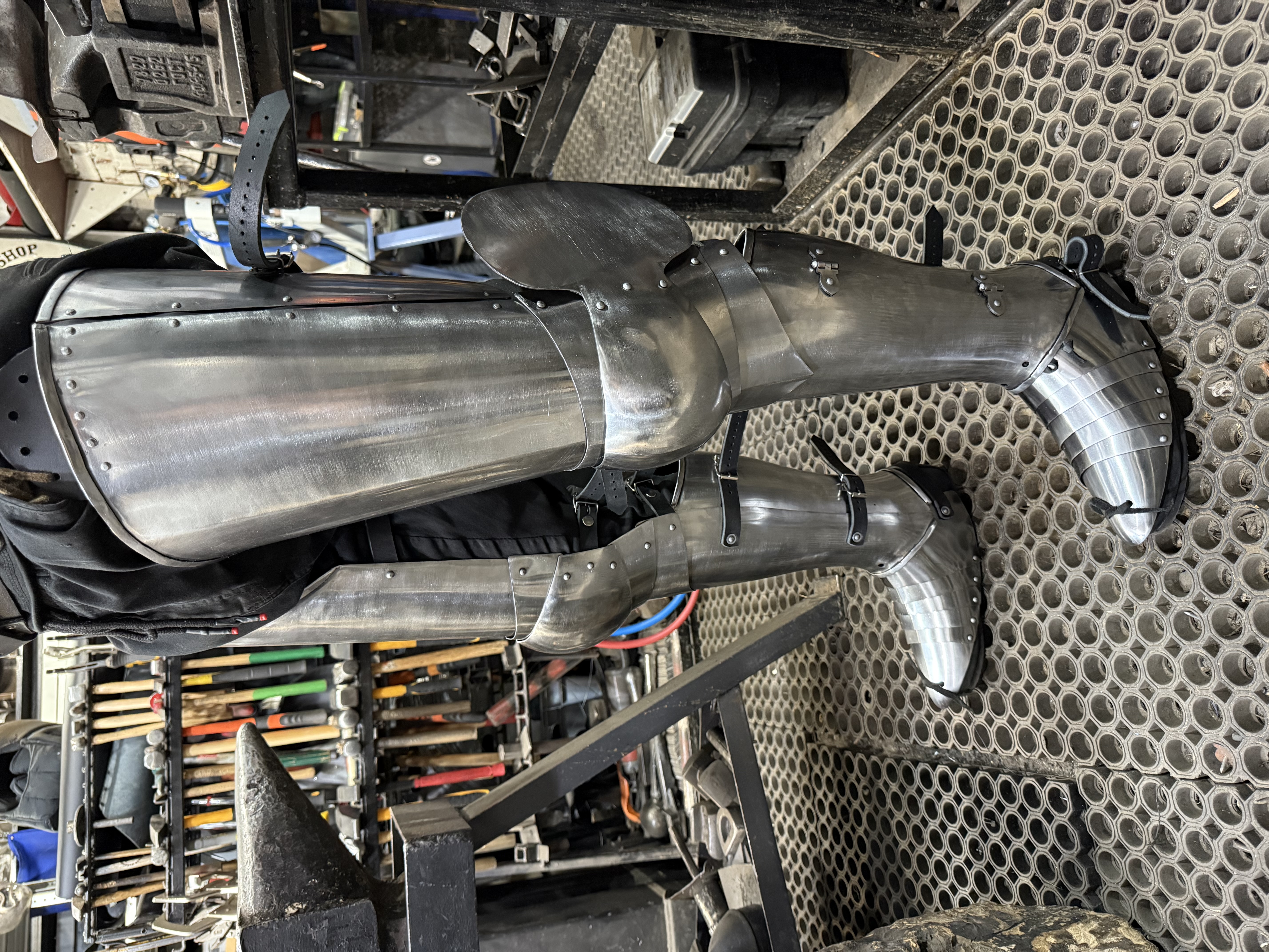 Set of full legs with rib