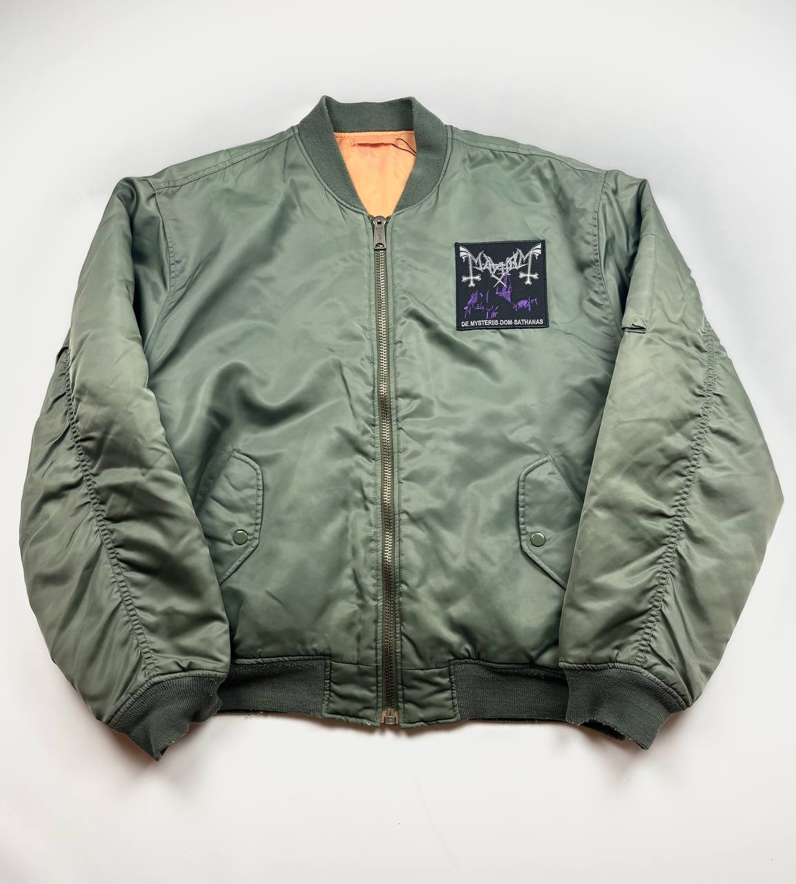 VINTAGE MAYHEM MA-1 BOMBER ( bloody store)
