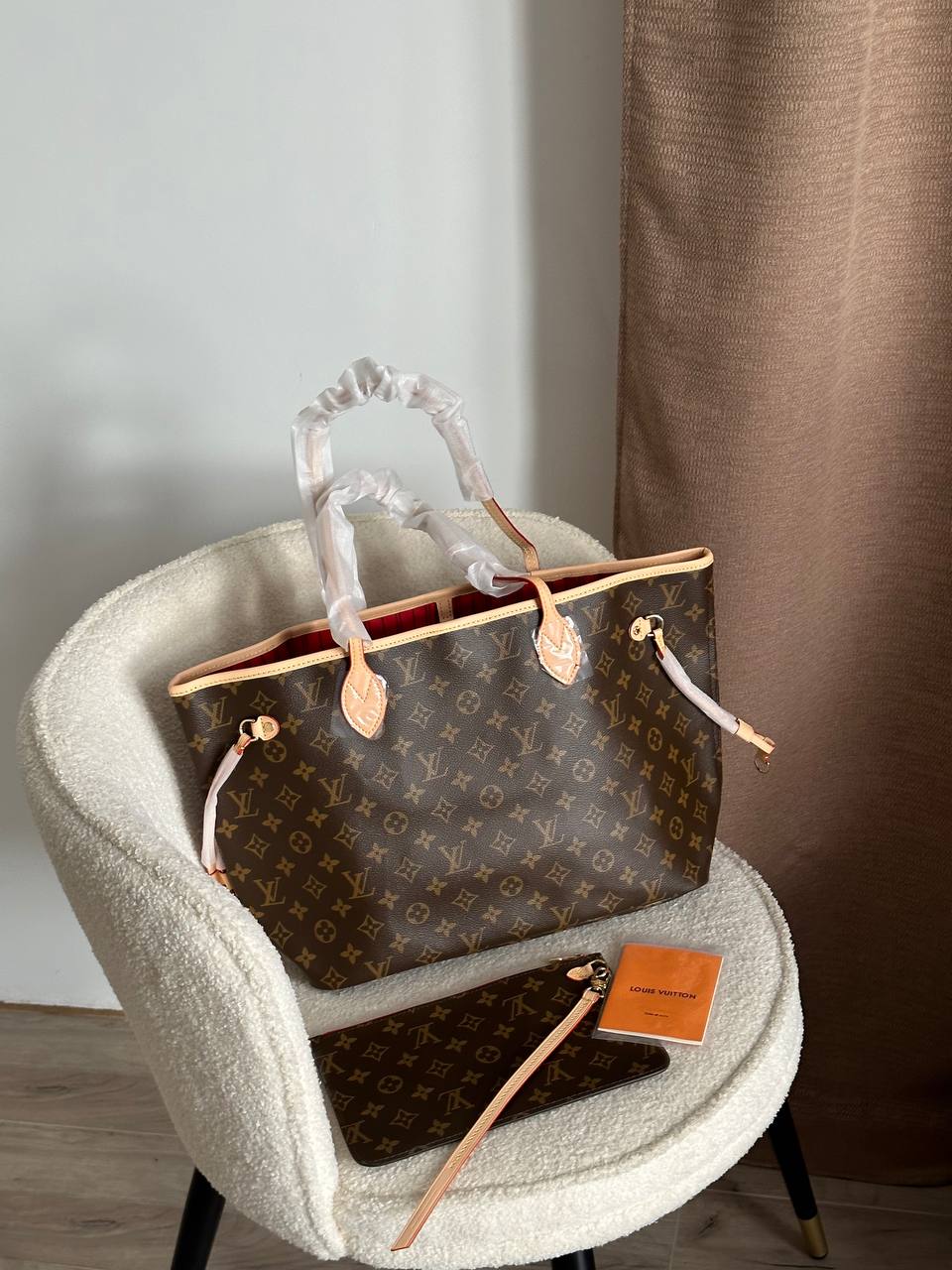 Louis Vuitton Neverfull MM Monogram Canvas