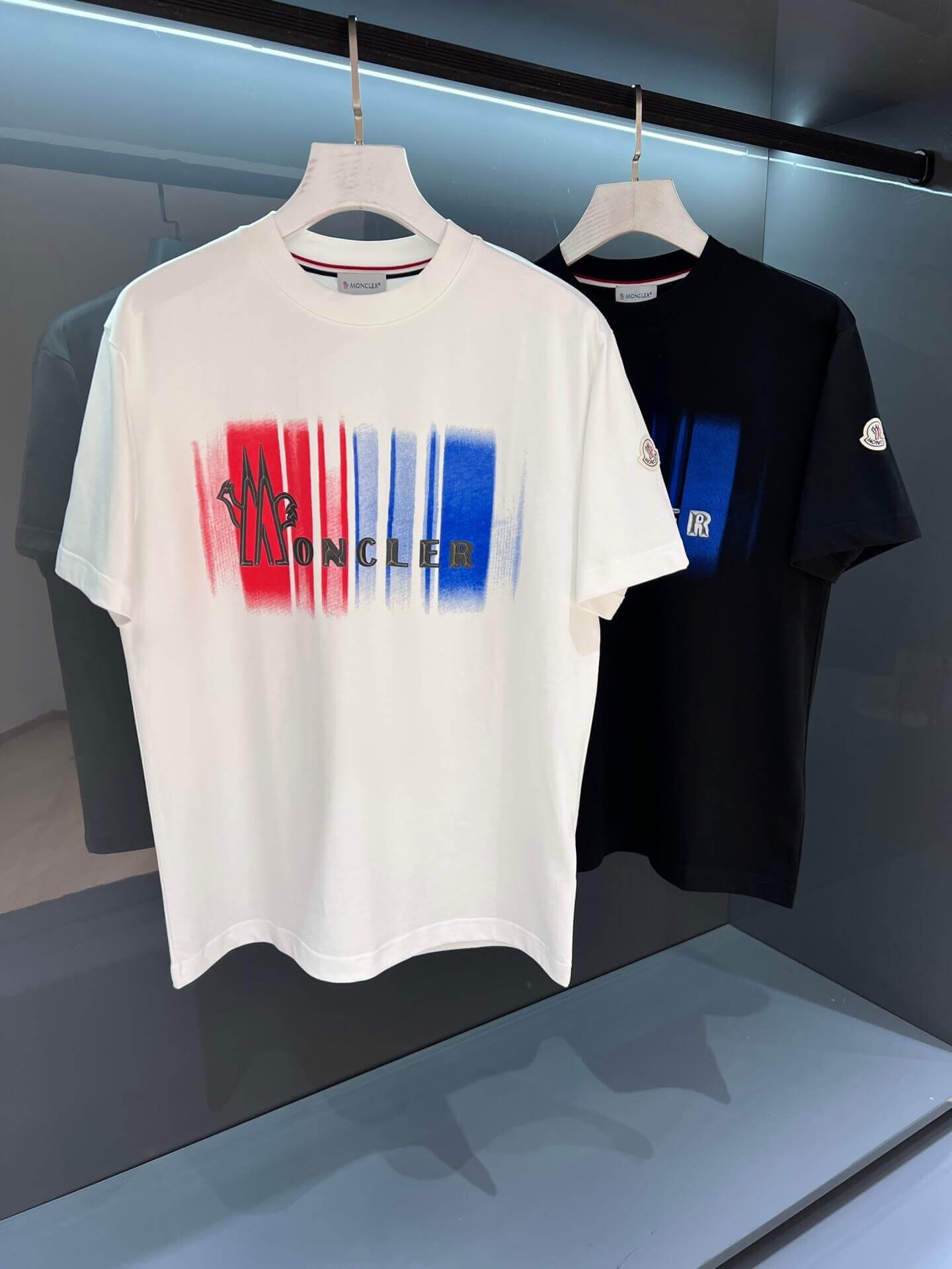 Moncler футболка