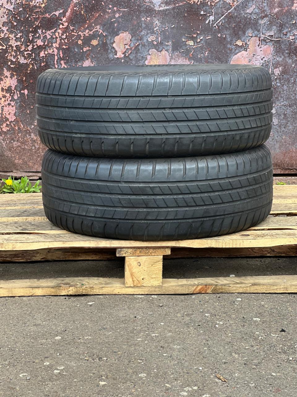 BRIDESTONE TURANZA T 005 215/60/16