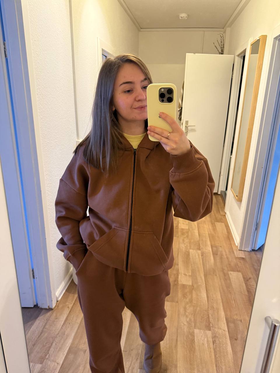 КОСТЮМ УТЕПЛЕНИЙ ОВЕРСАЙЗ КОРИЧНЕВА КАРАМЕЛЬ