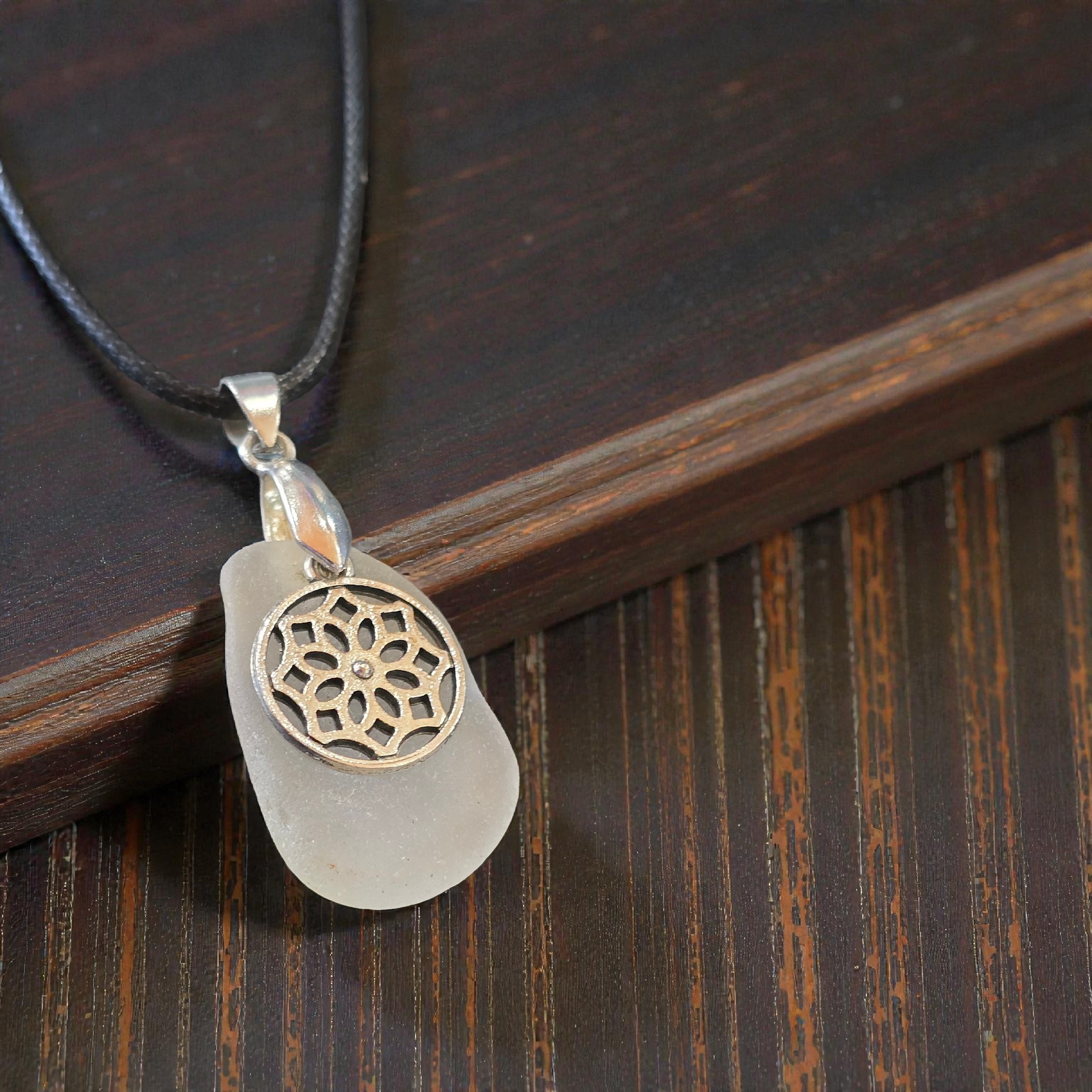 Sea Glass Window Necklace 