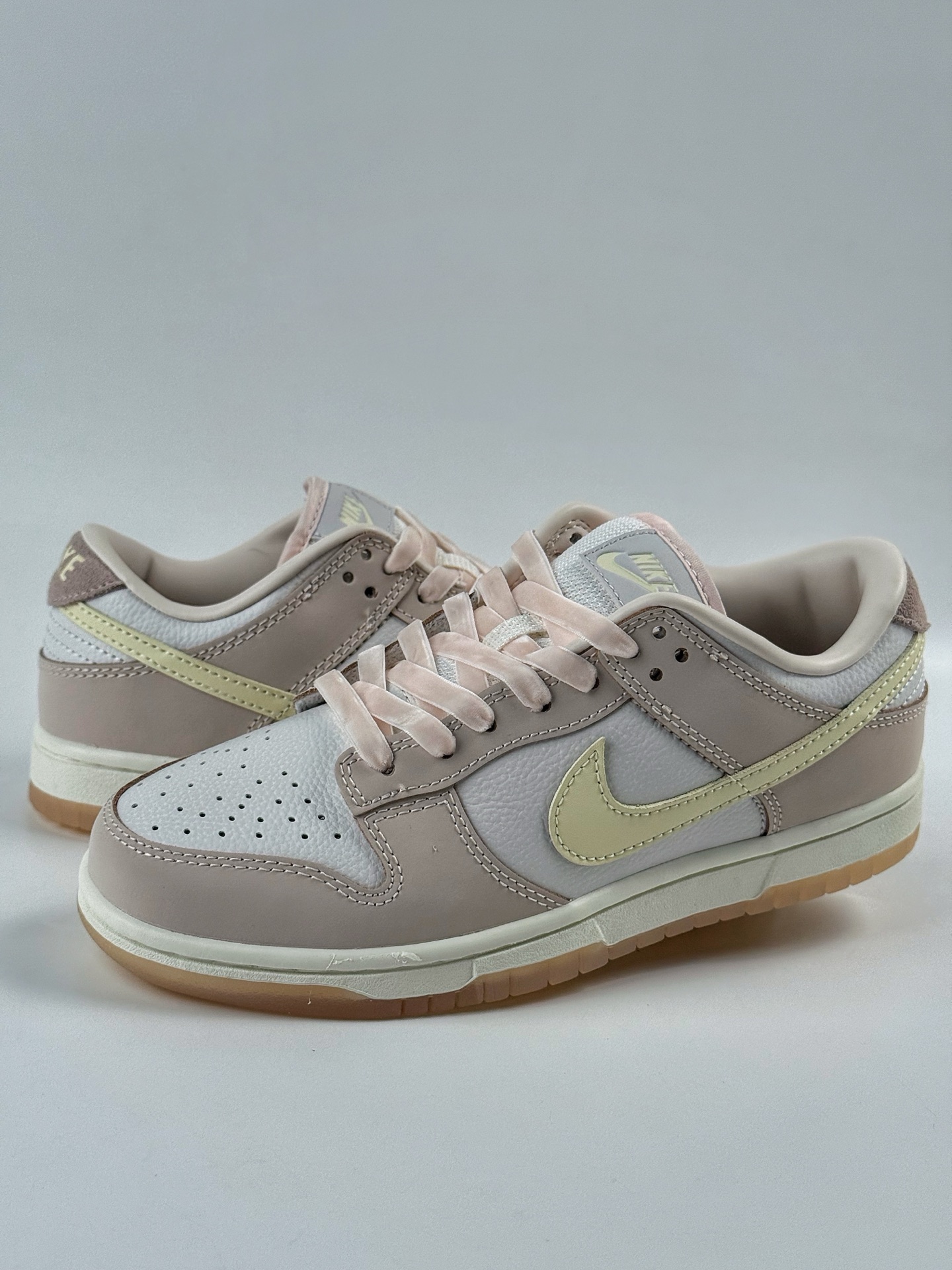 NIKE SB Dunk Low FB7910-601