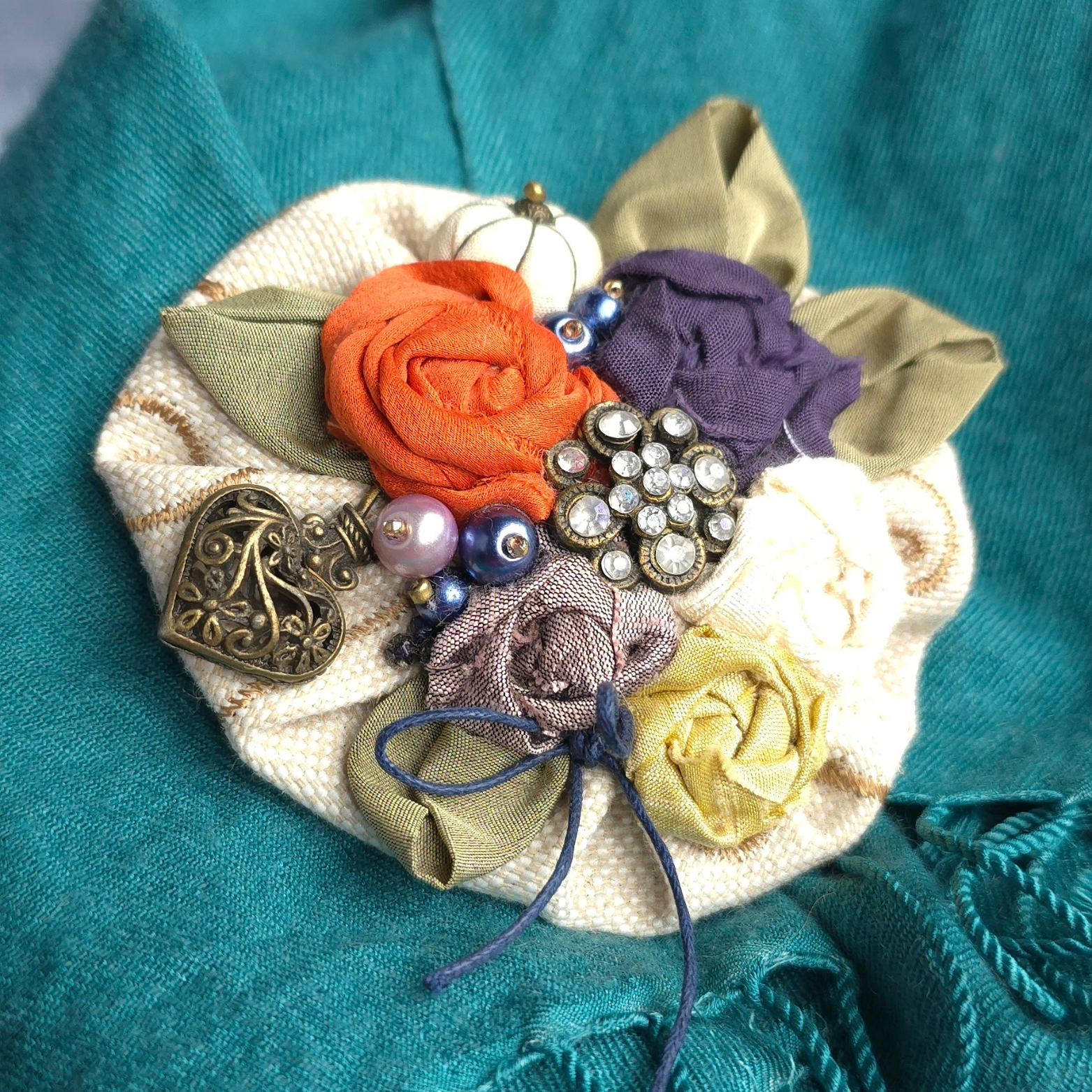 Boho brooch Flowers and heart