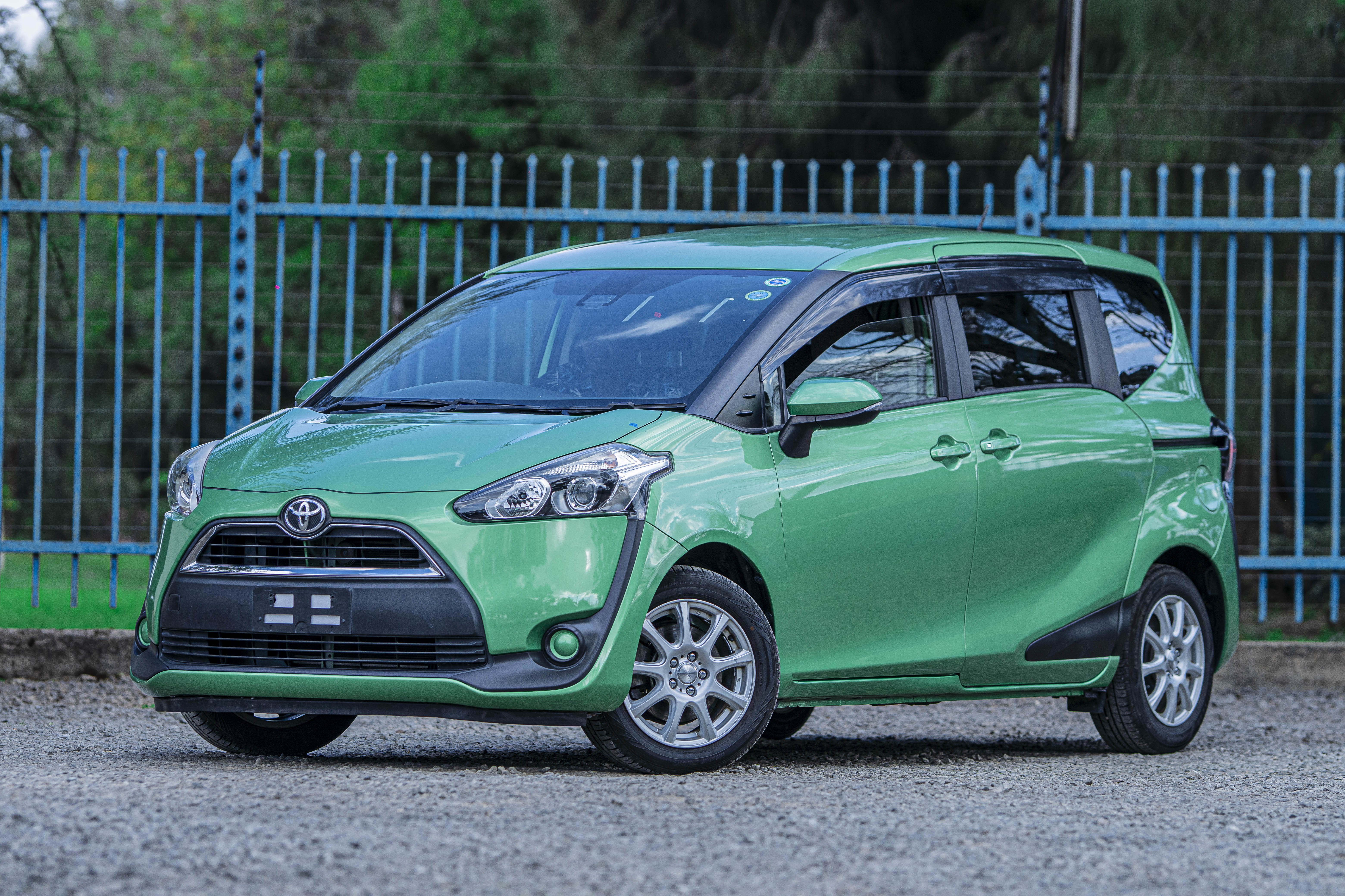 TOYOTA SIENTA