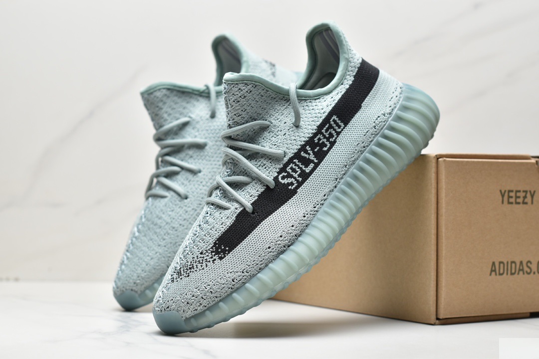 Kanye West x Adidas Yeezy Boost 350 V2 HQ2060