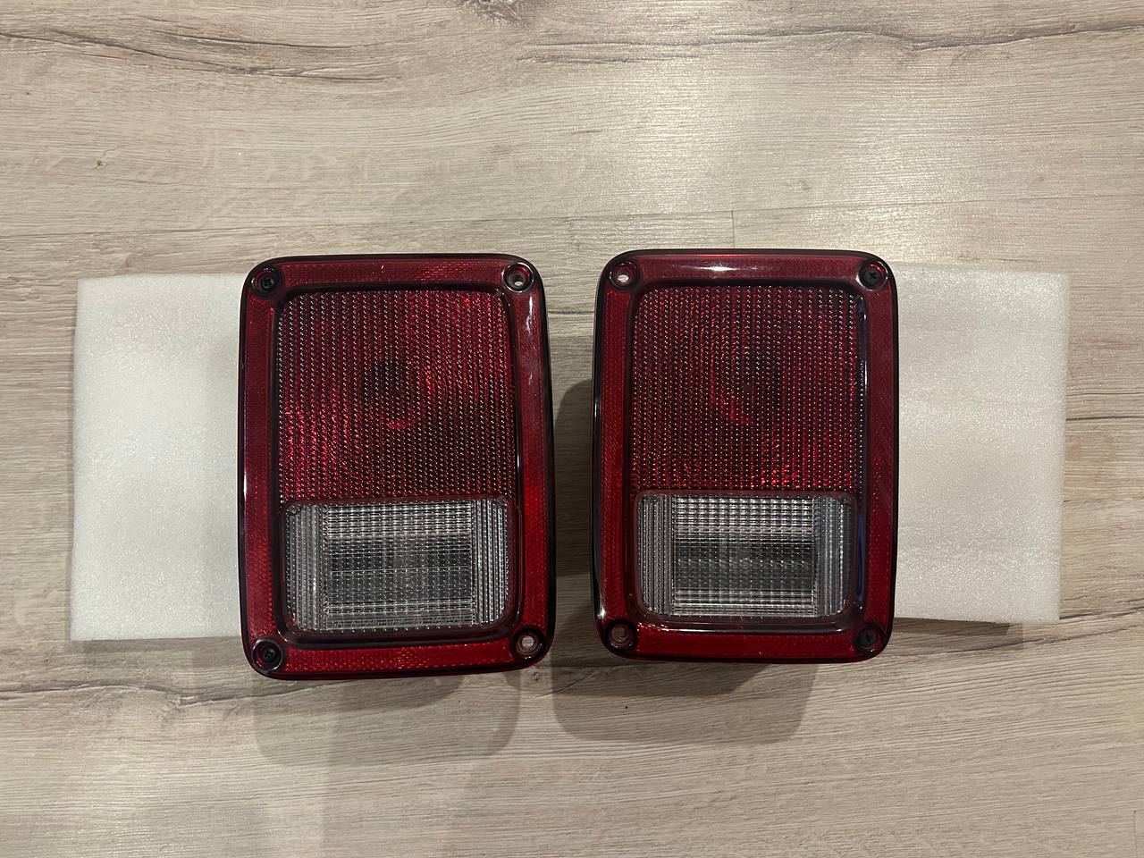 Jeep Wrangler б.у оригінал Ліва в крило 2007 - 2018 роки