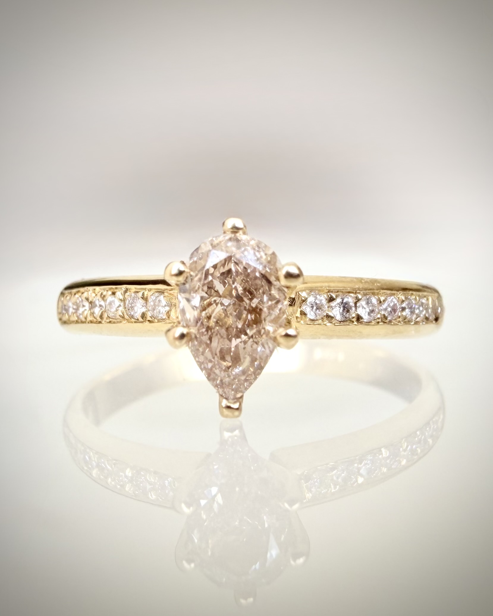 14K Keltakultainen Luonnontimanttisormus 0,62 ct