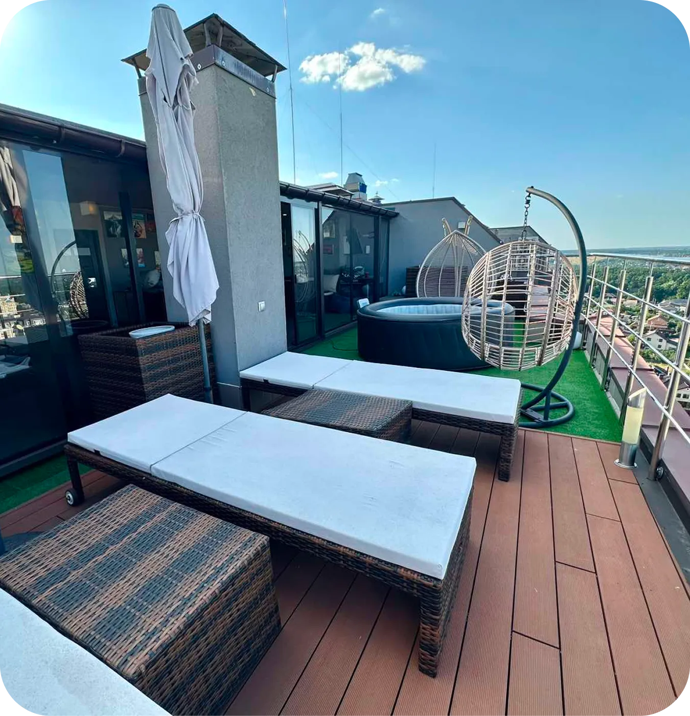 Дворівневий пентхаус 100,9 м² з власною терасою 100 м² у Бучі