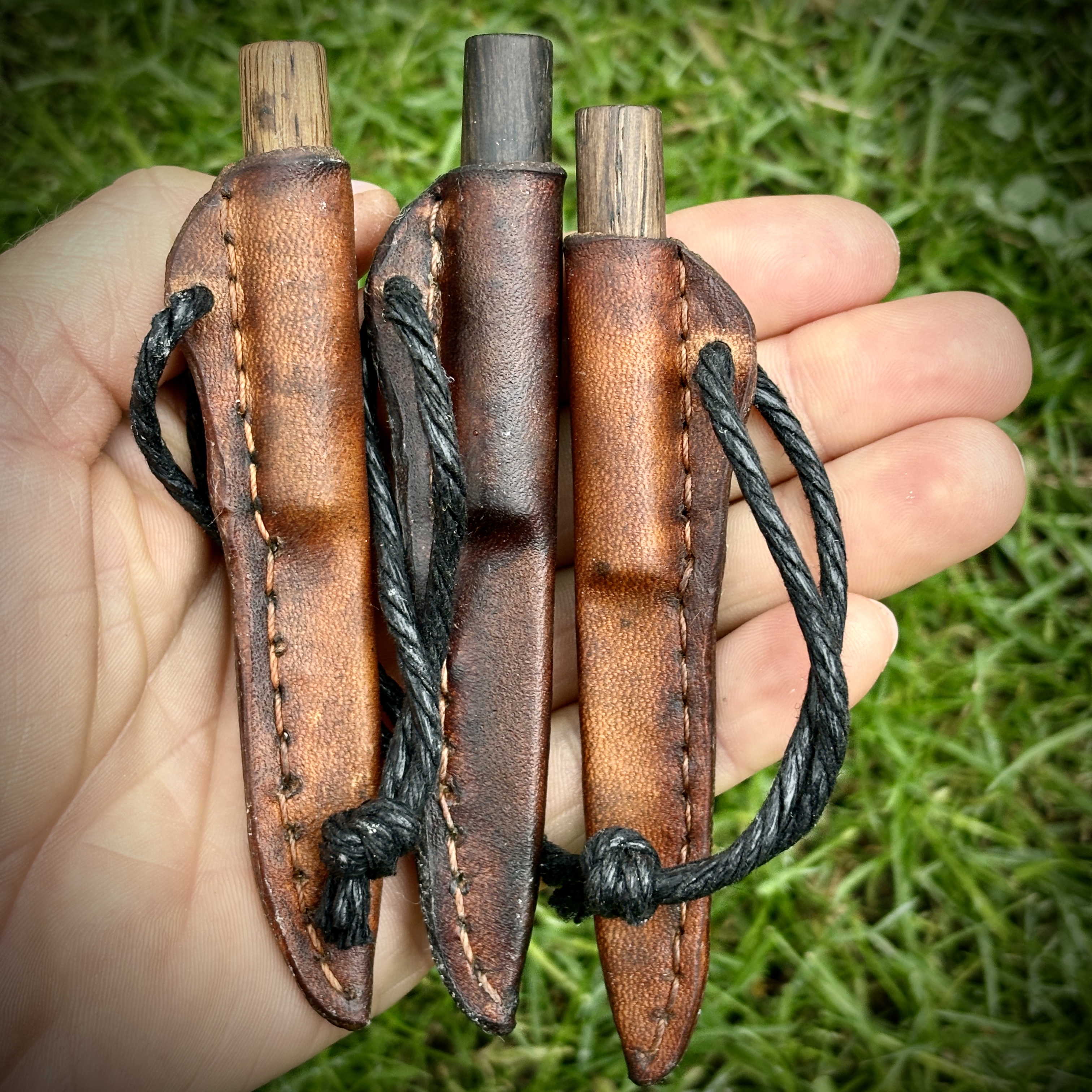 Ніж малий руків'я морений дуб