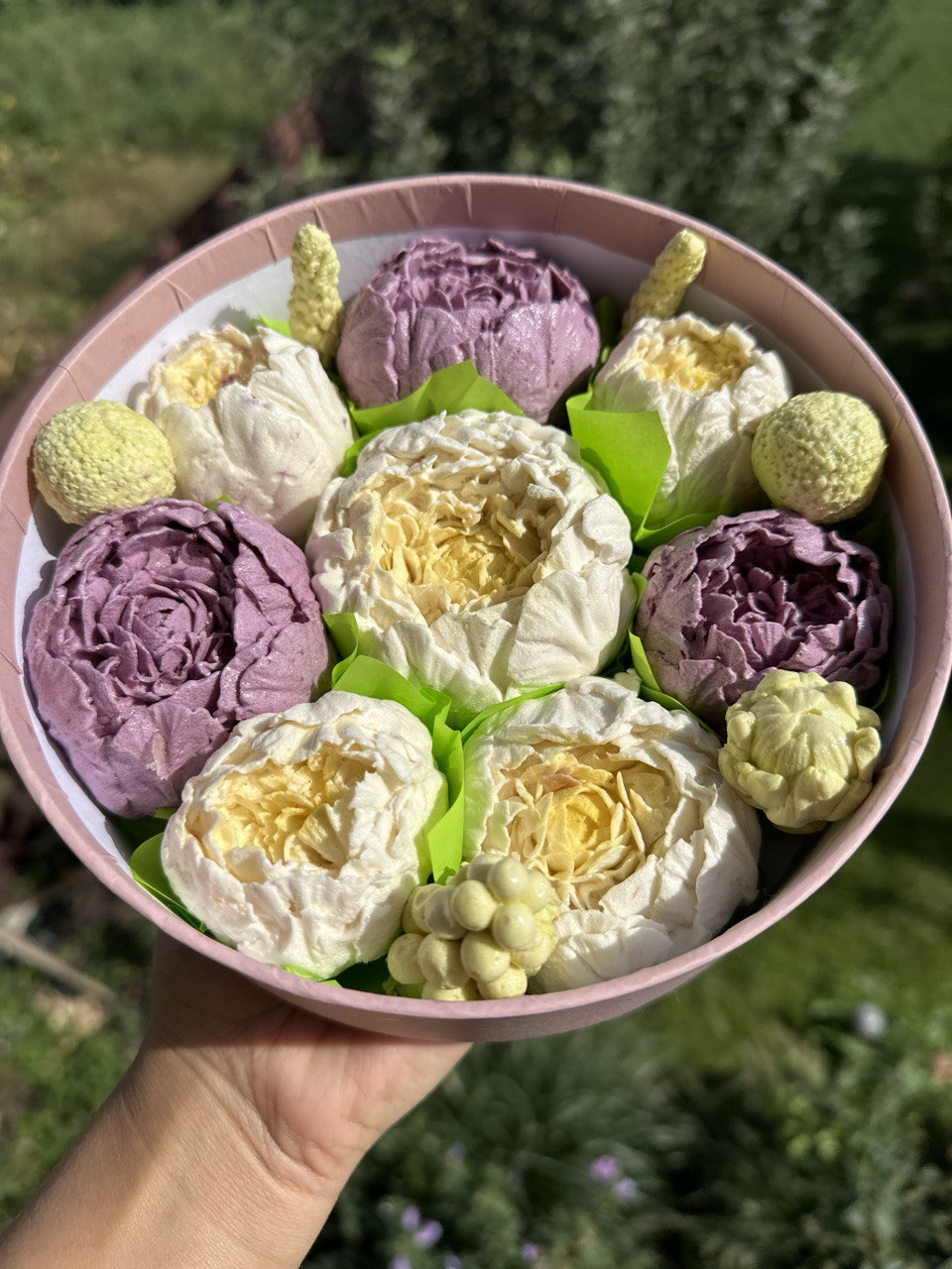 Коробка зефіру D 18 півонії