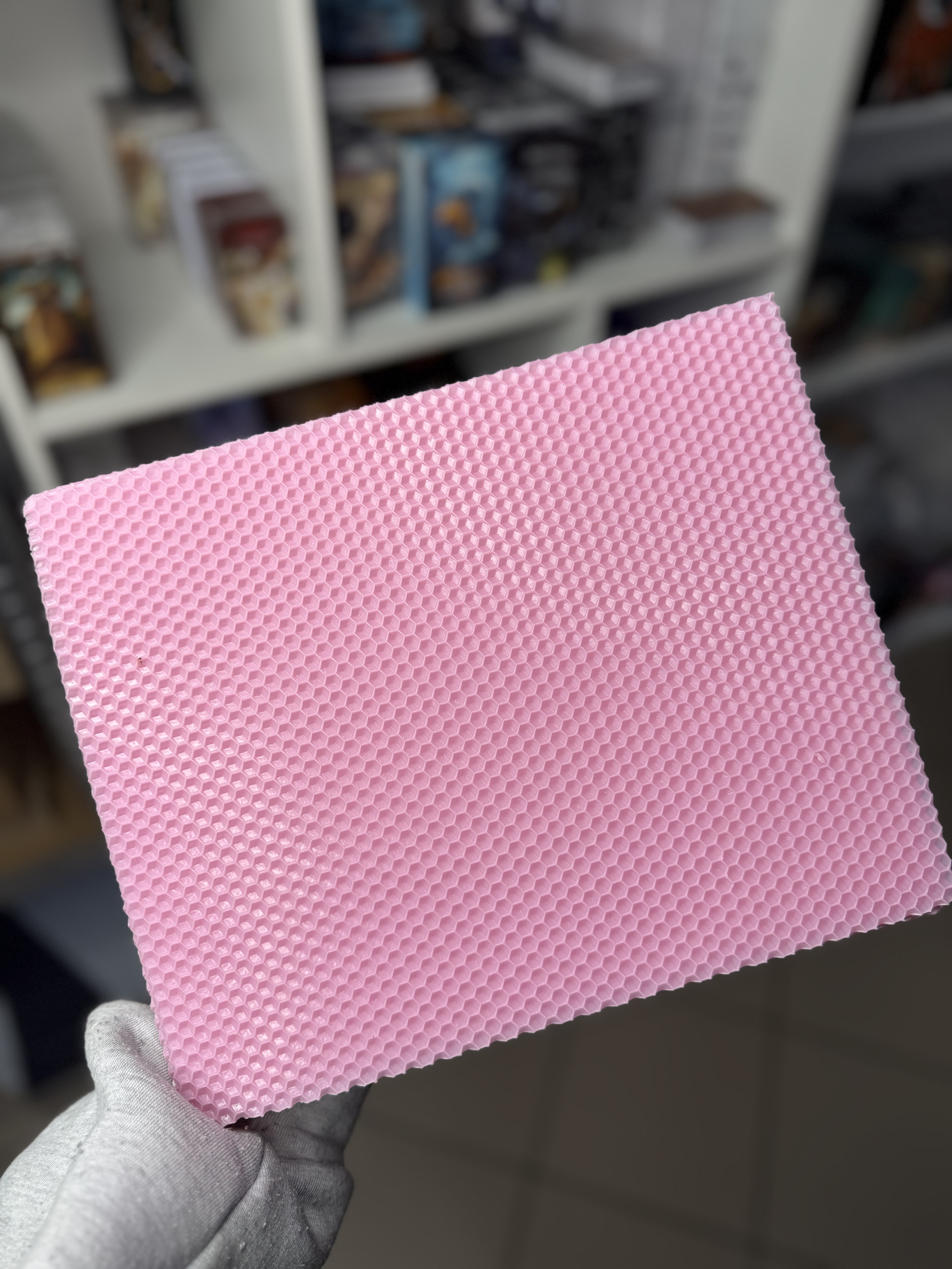 Вощина рожевого кольору 26х21 см