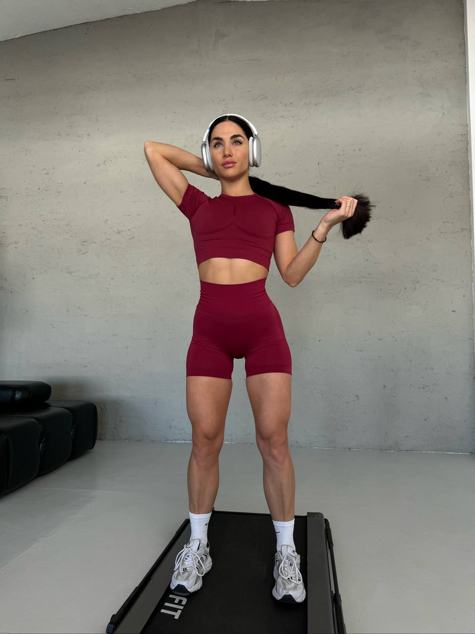 Комплект кроп топ та вело із Пуш ап Верона в кольорі бордо