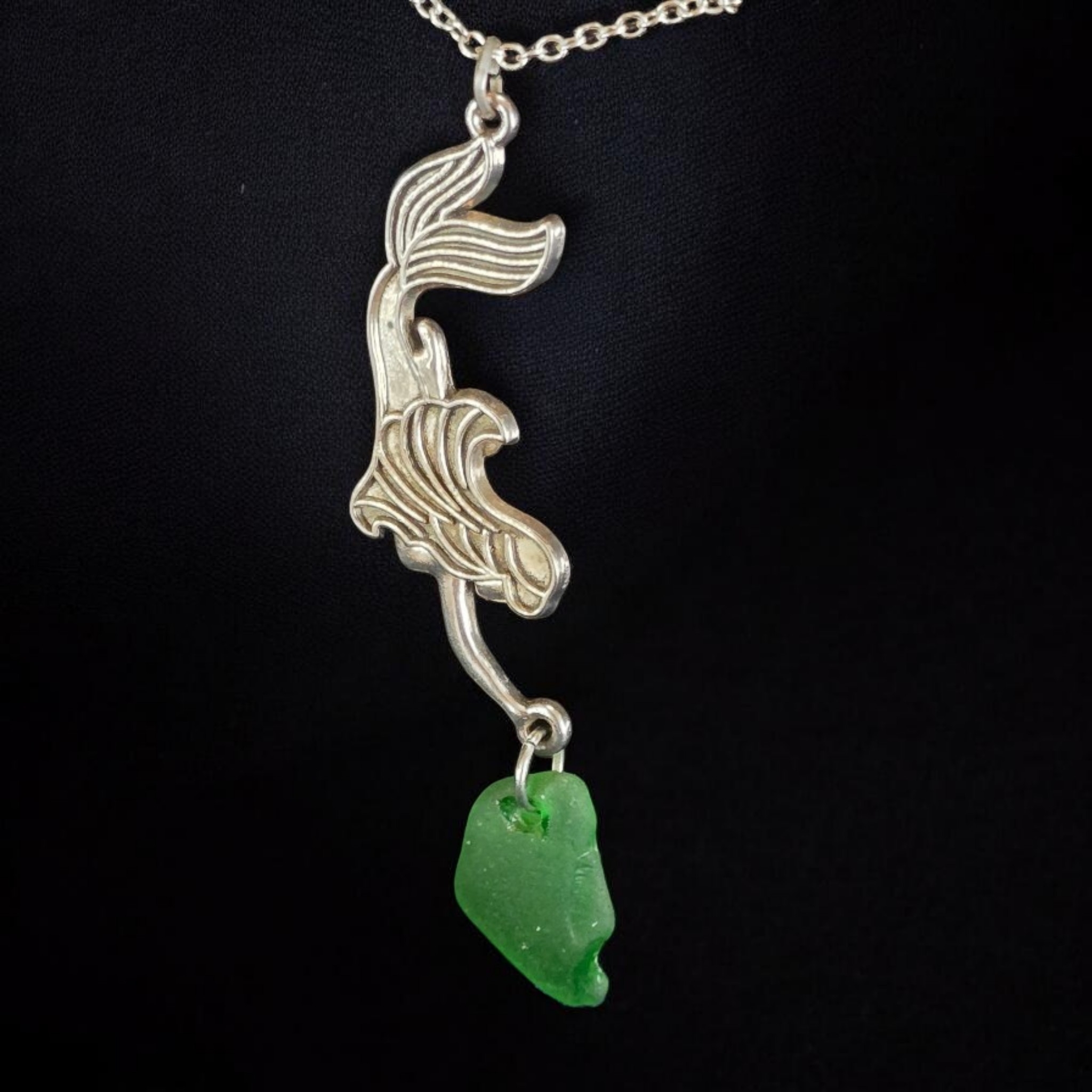 Green Mermaids Tears Necklace