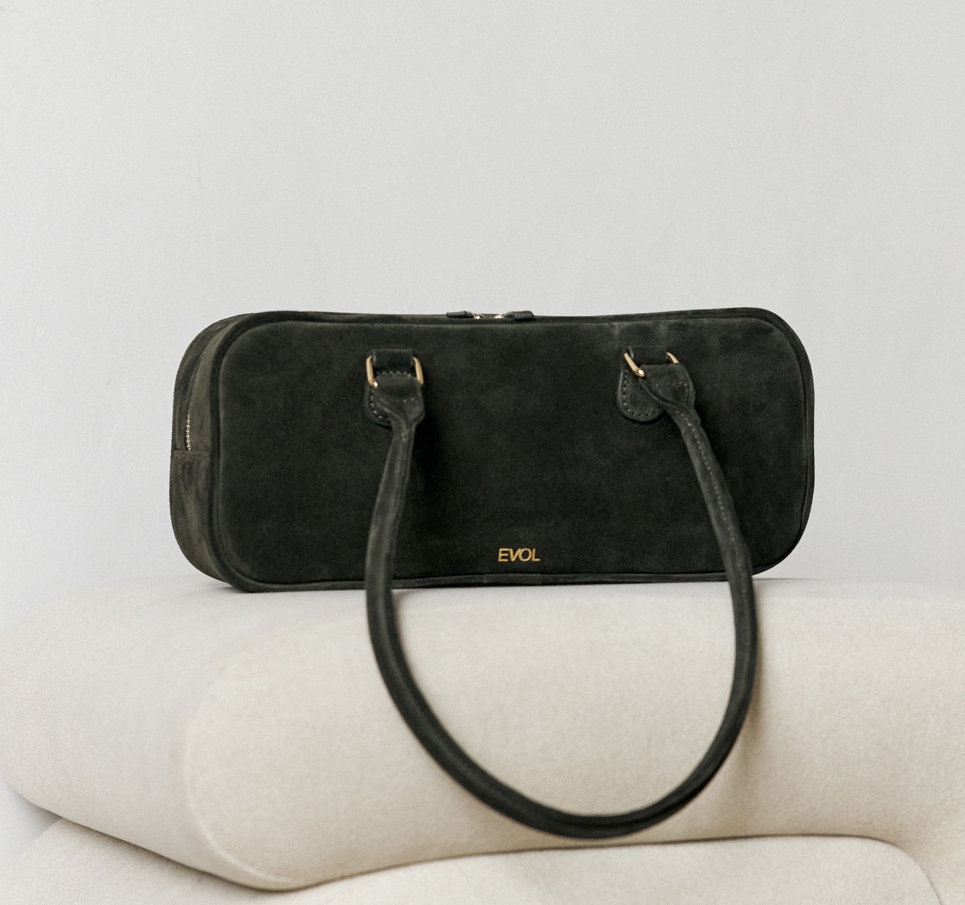 Kiren Bag із натуральної замші — жорстка форма, преміальний стиль | EVOL