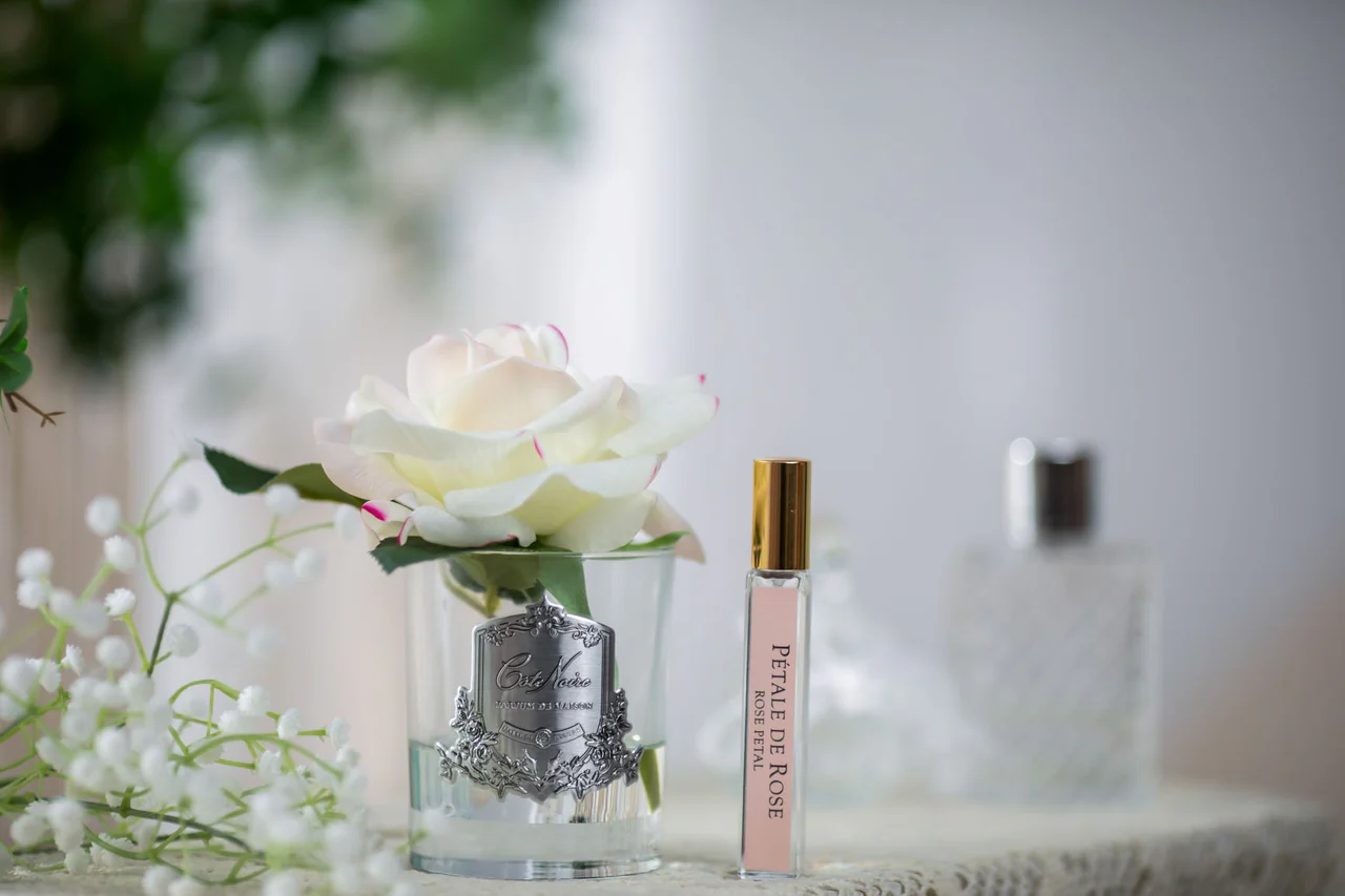 Парфумована троянда Côte Noire Natural Touch — прозоро-рожева інтер’єрна квітка