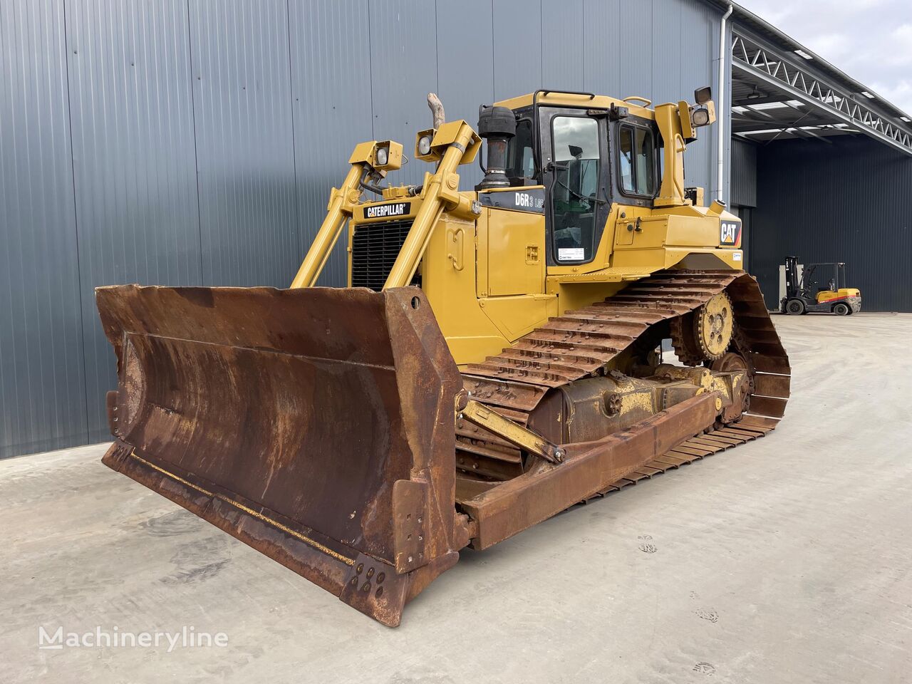 Caterpillar D6R LGP III