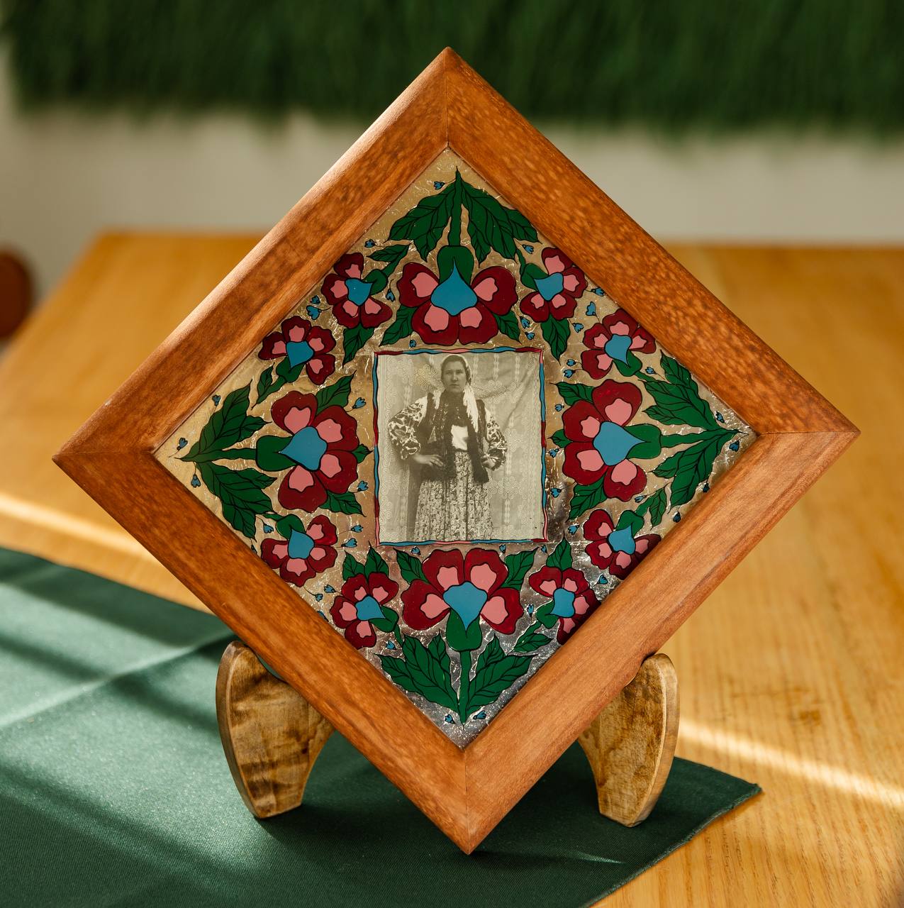 Мальована рамка "Фіалки", 23*23 см