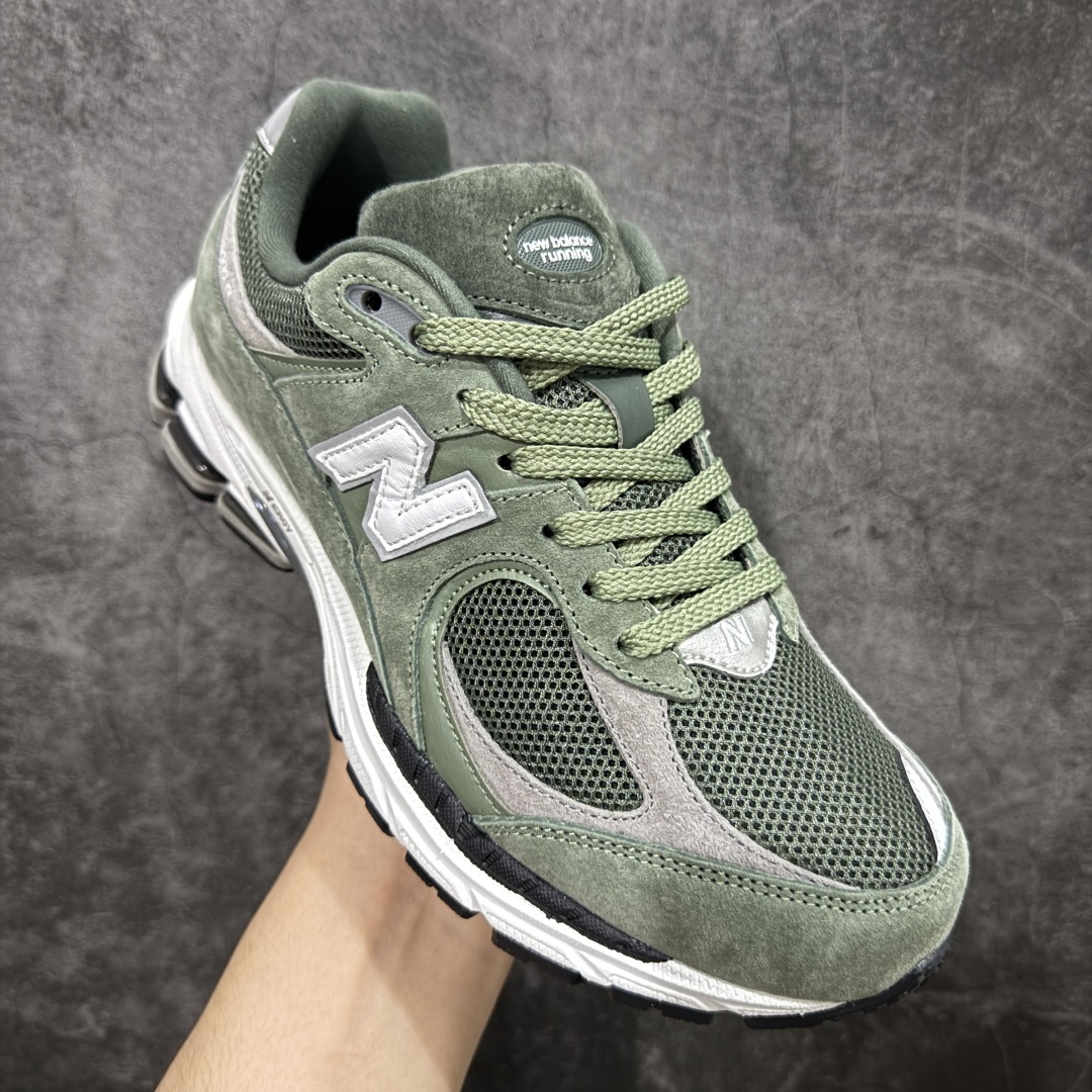 New Balance M2002RG1