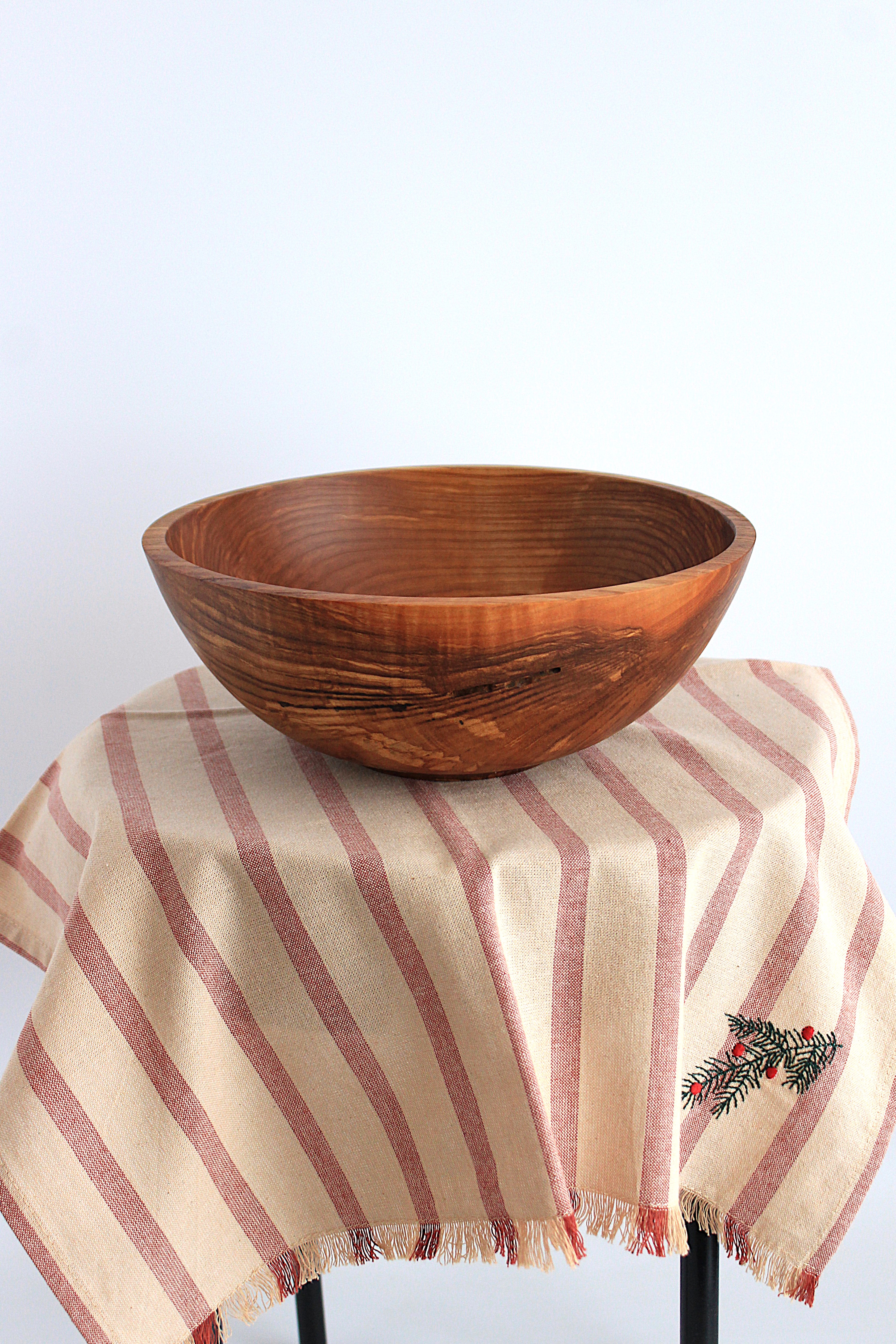 Салатник з ясена ручної роботи