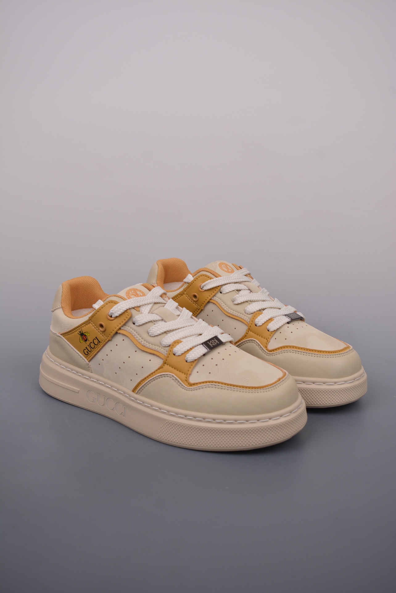 Gucci Canvas leather trimmed sneakers