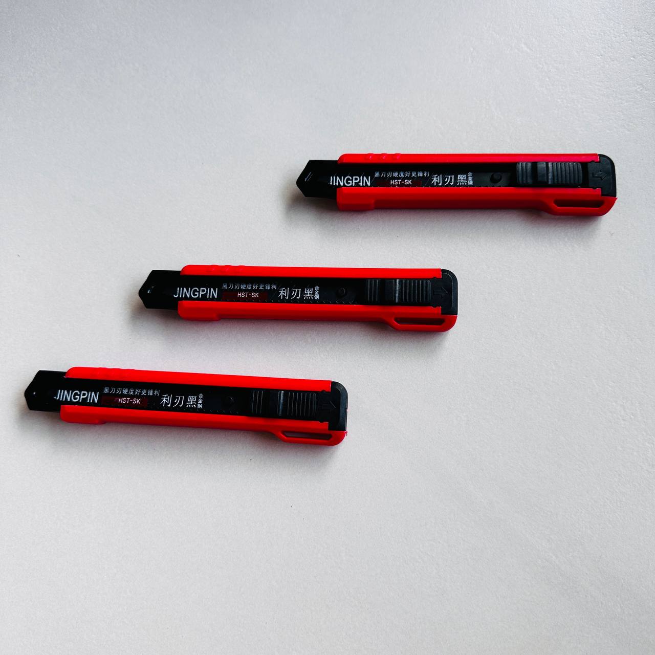 Ніж з лезом 18мм