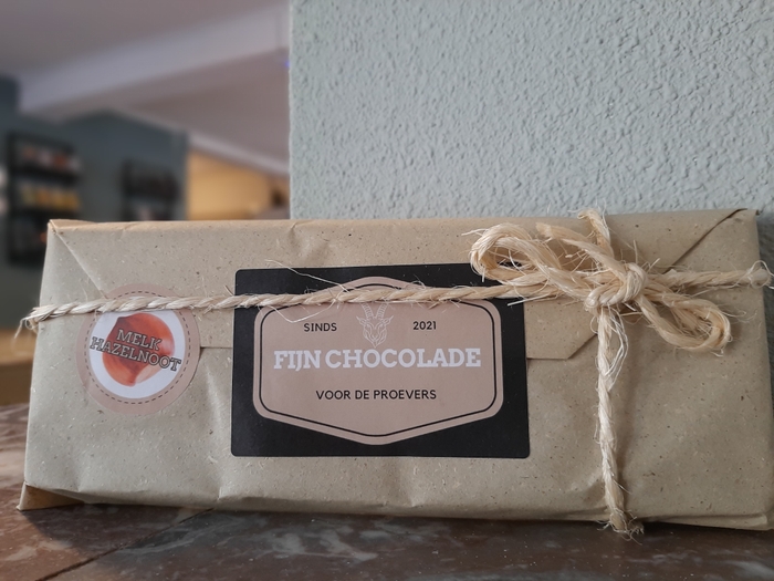 Chocoladereep PUUR Hazelnoot - Fijn Chocolade