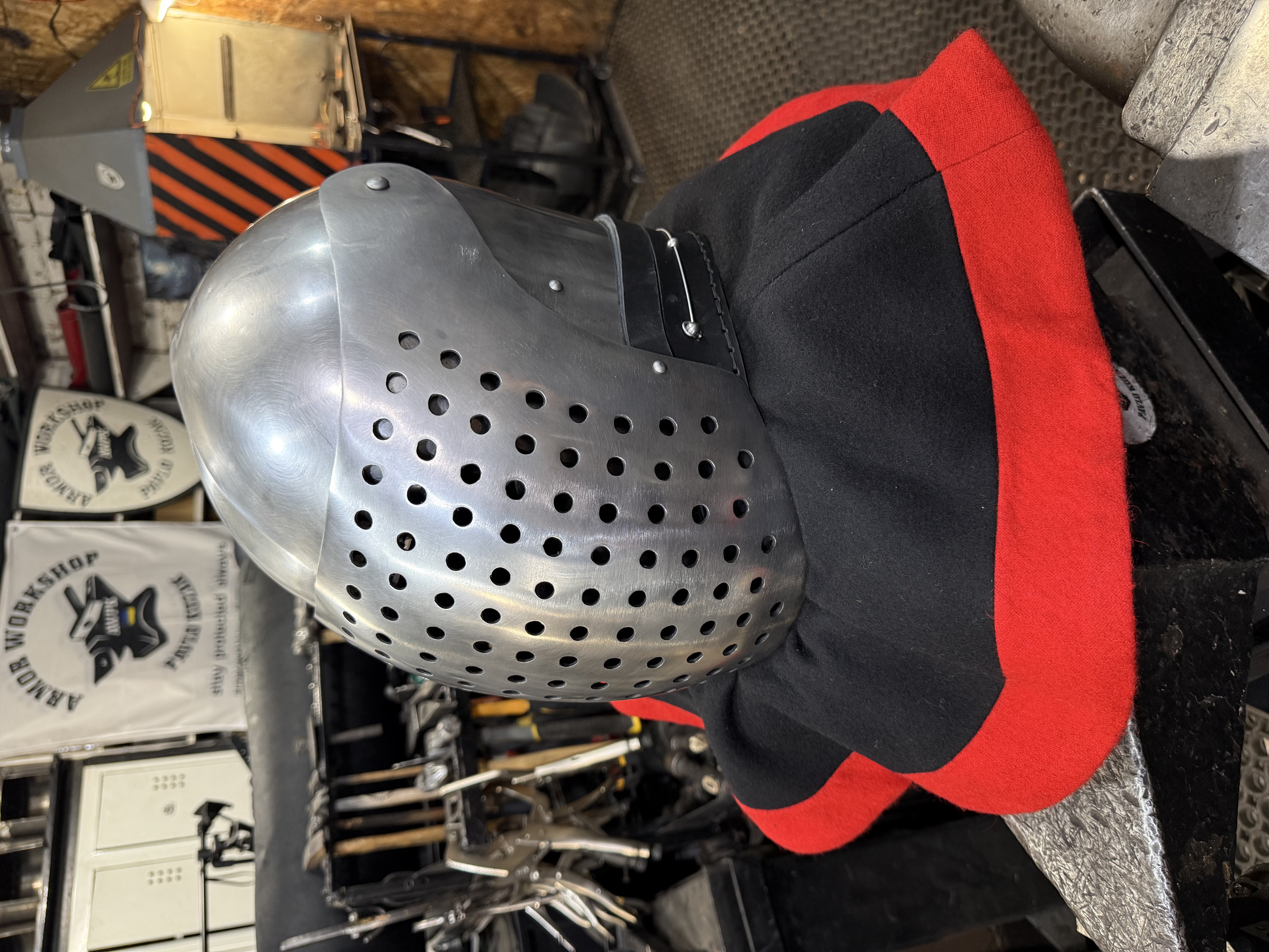 Armor helmet “sieve cloth aventail”
