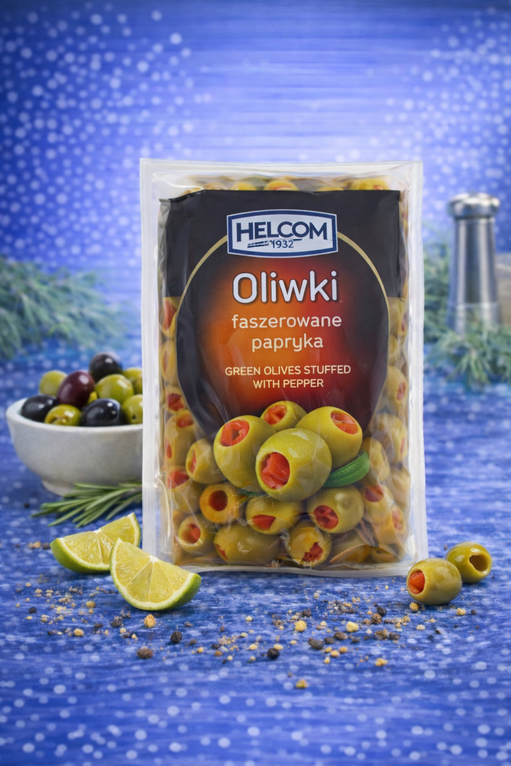 Оливки зелені фаршировані перцем "Helcom"