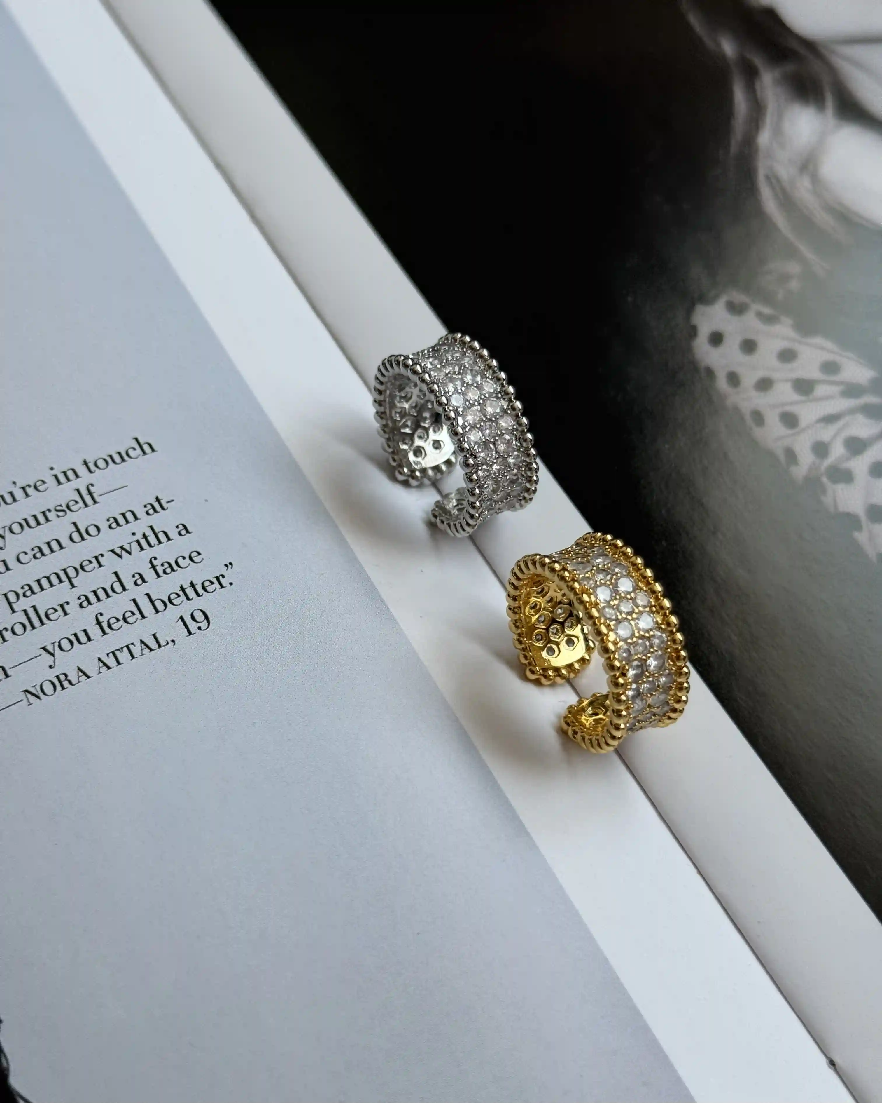 Каблучка Crown