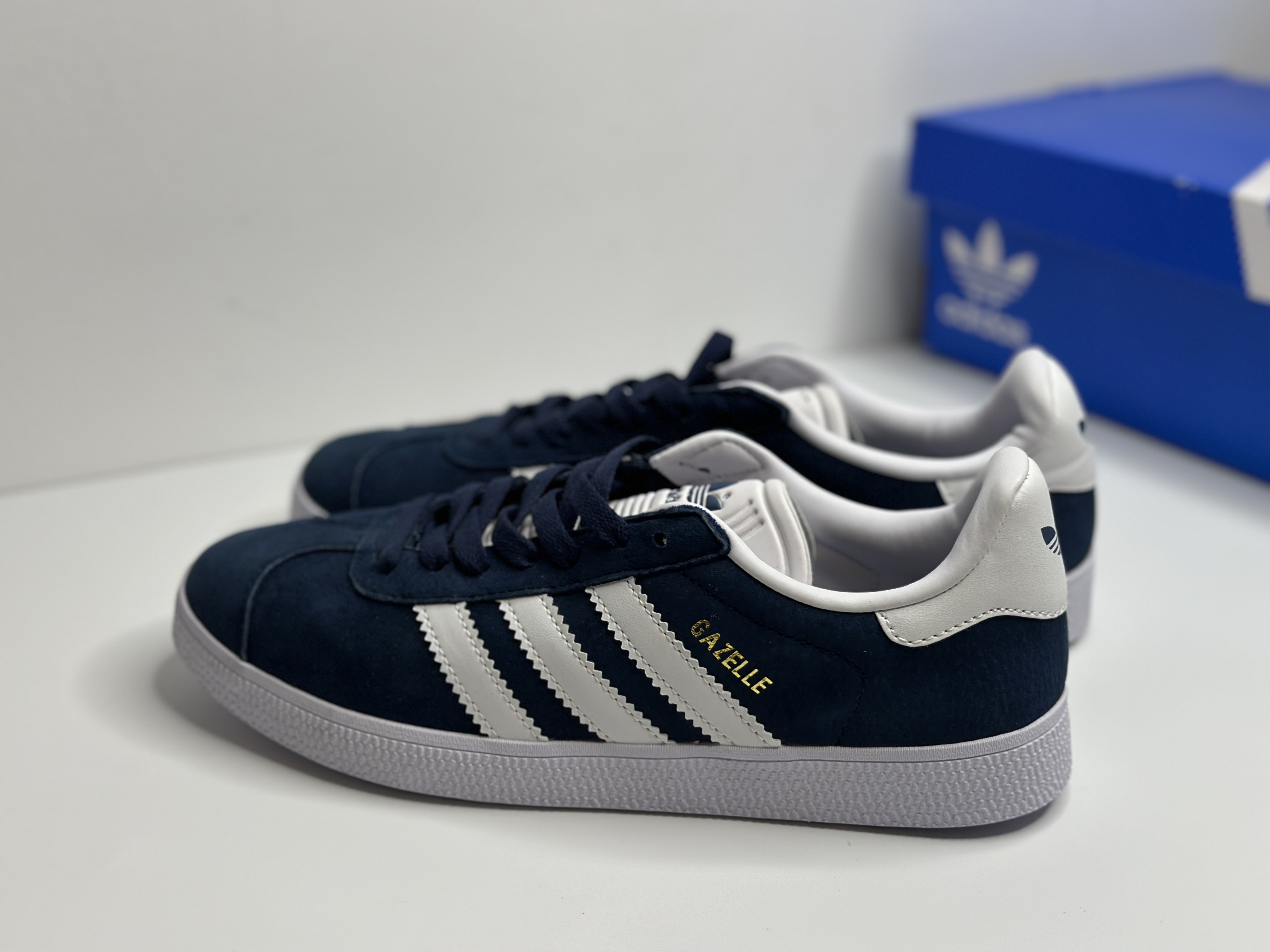 Adidas Originals Gazelle”Esquisite ” Dark Blue BB5478